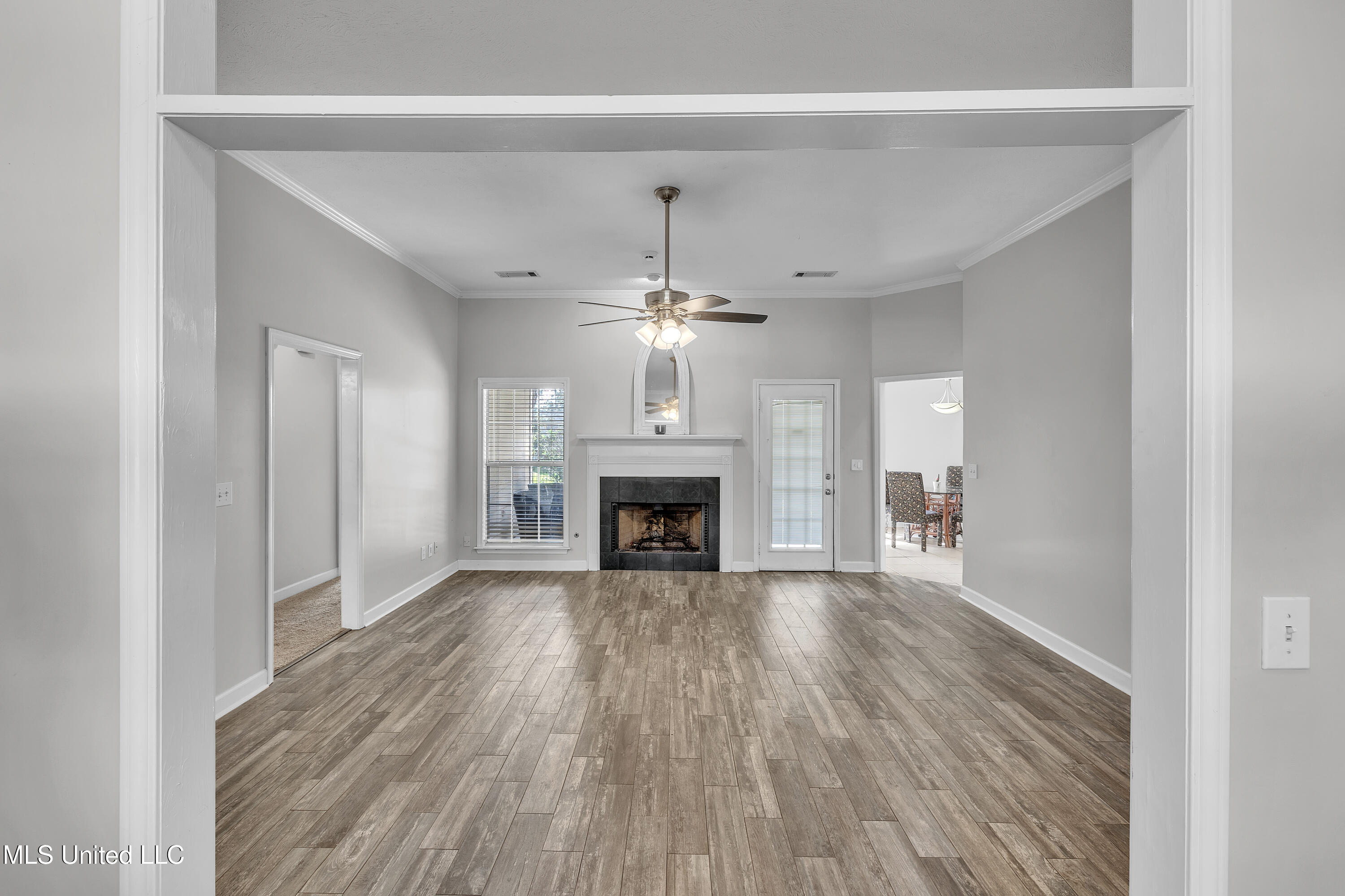 405 Overland Cove, Brandon