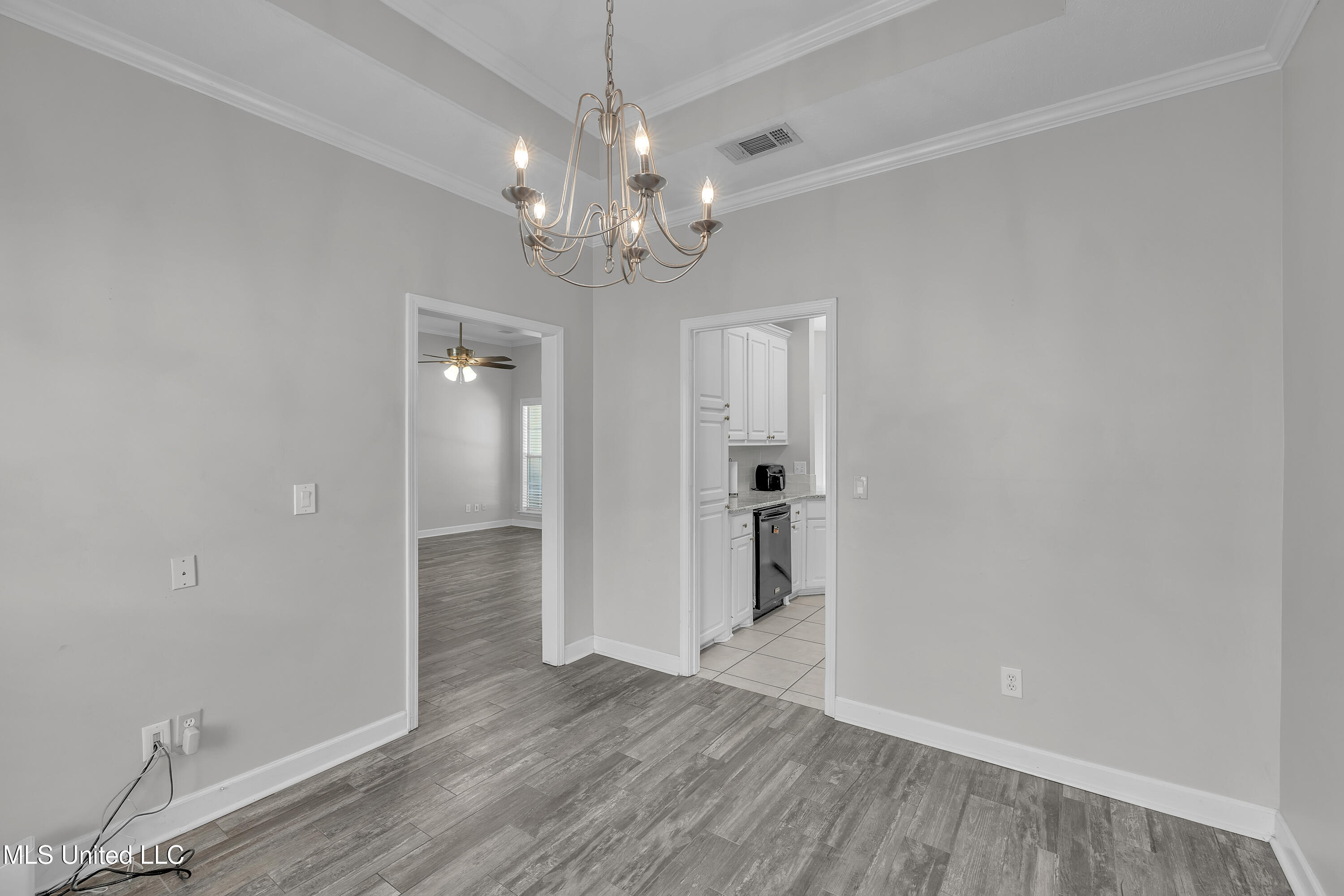 405 Overland Cove, Brandon