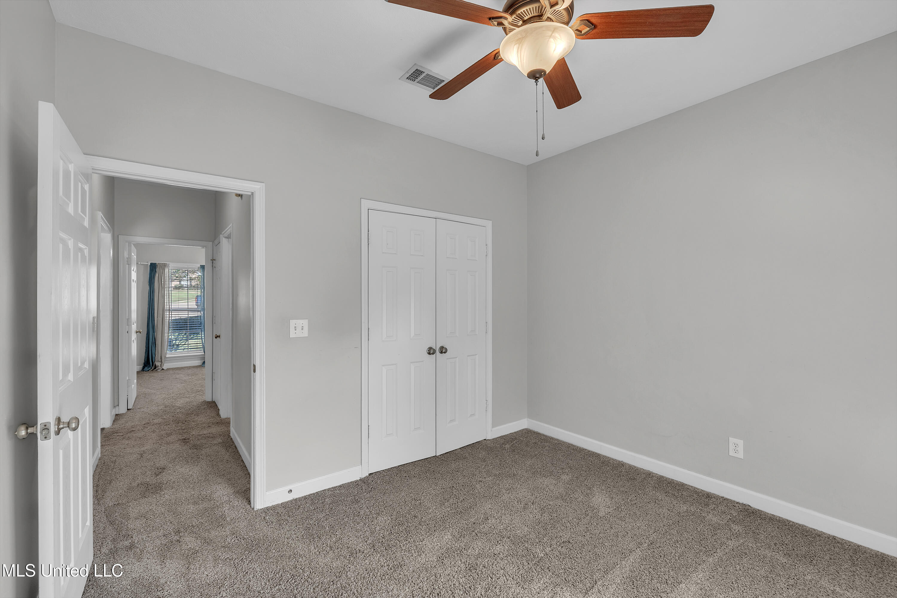 405 Overland Cove, Brandon