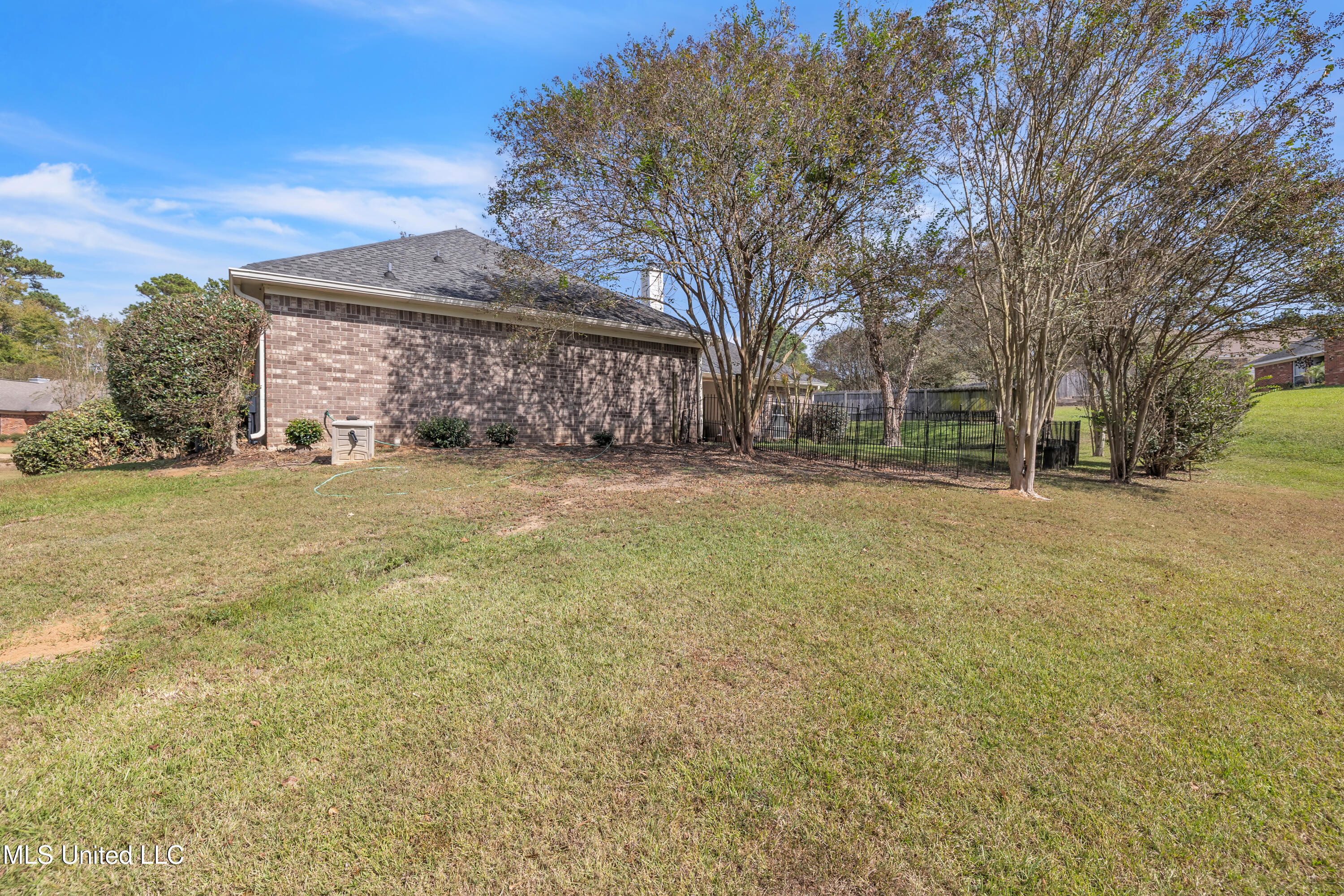 405 Overland Cove, Brandon