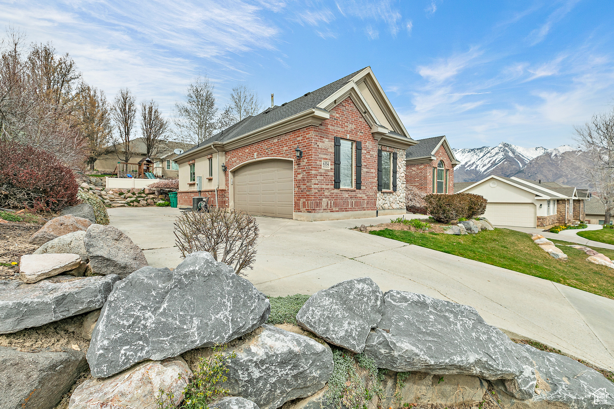 6354 W SKY LINE DR