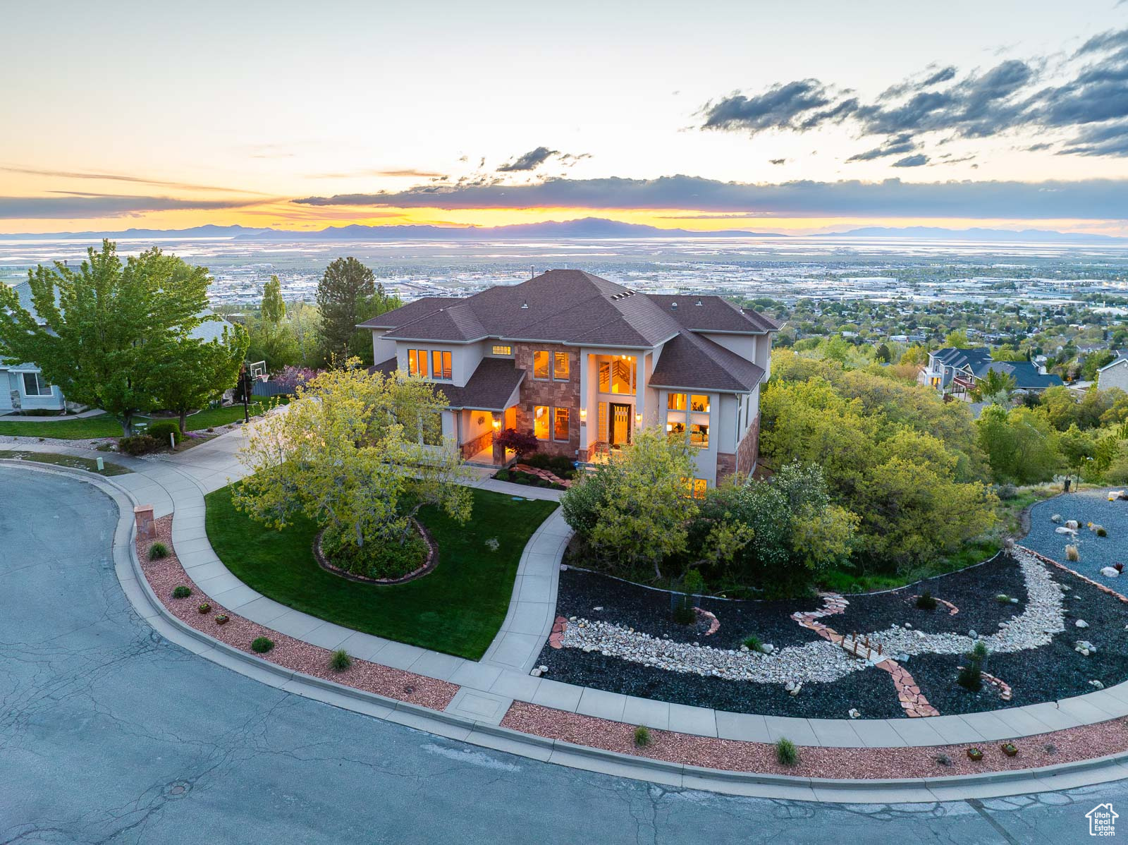 39 SCENIC HILLS CIR