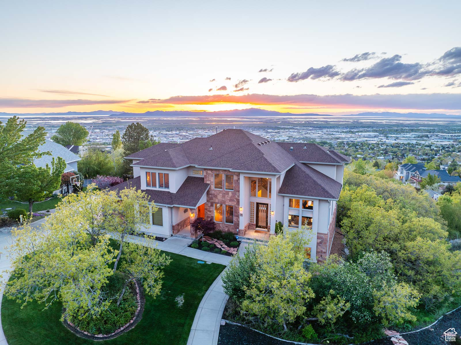 39 SCENIC HILLS CIR