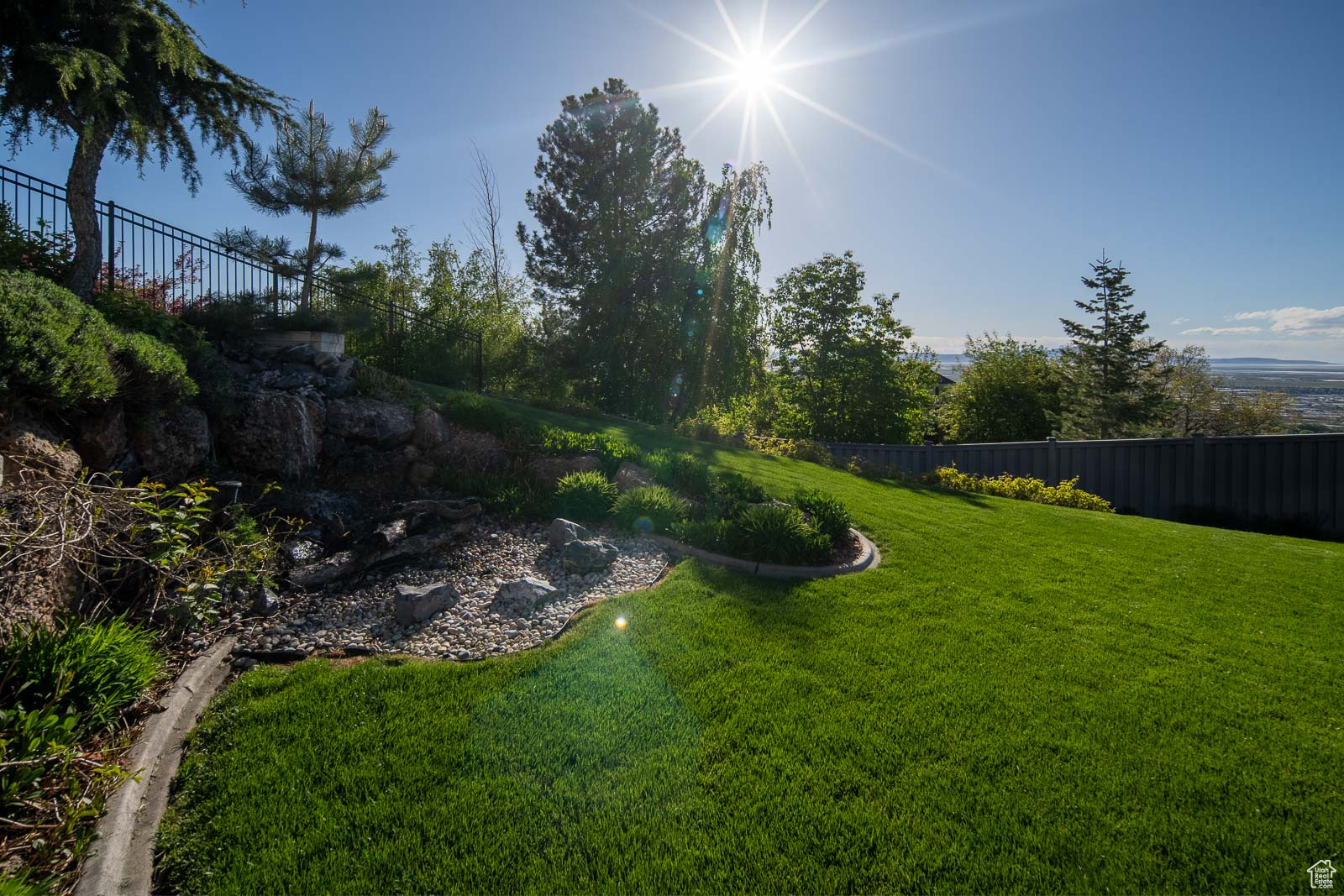 39 SCENIC HILLS CIR