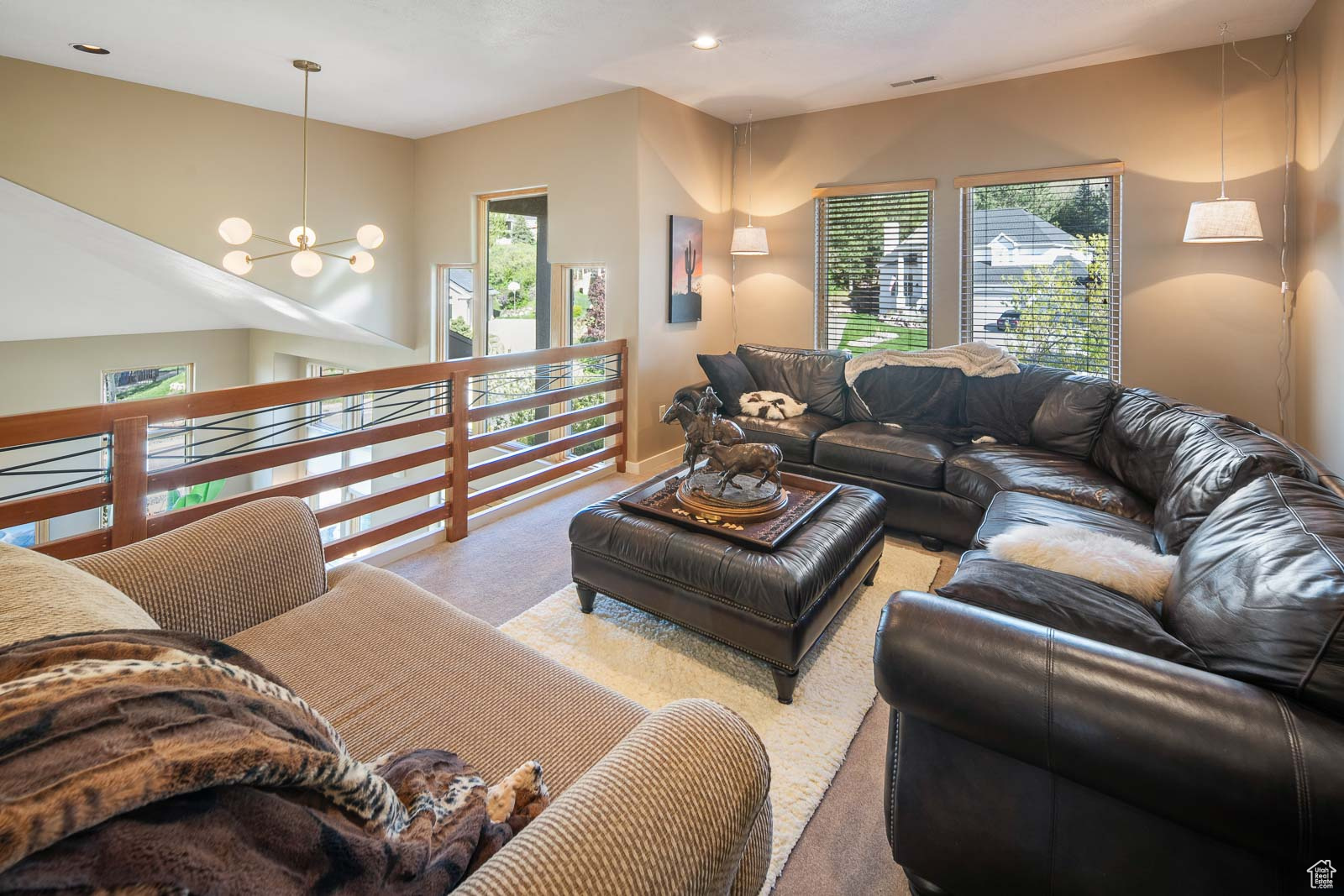 39 SCENIC HILLS CIR