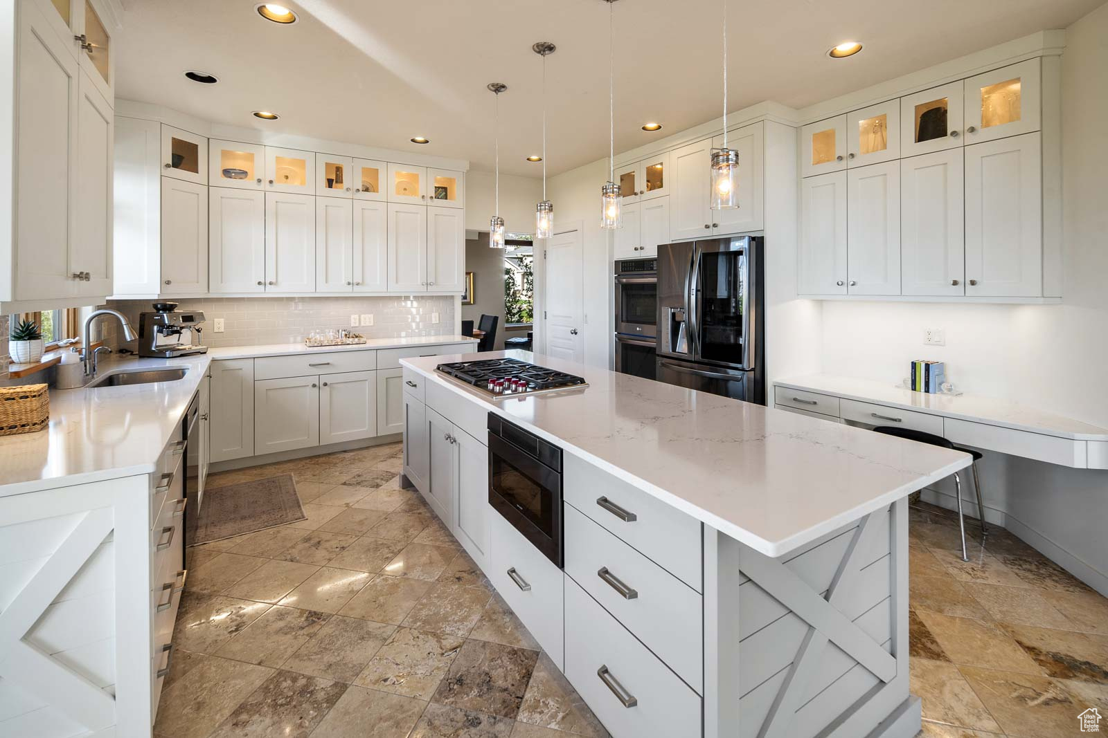 39 SCENIC HILLS CIR
