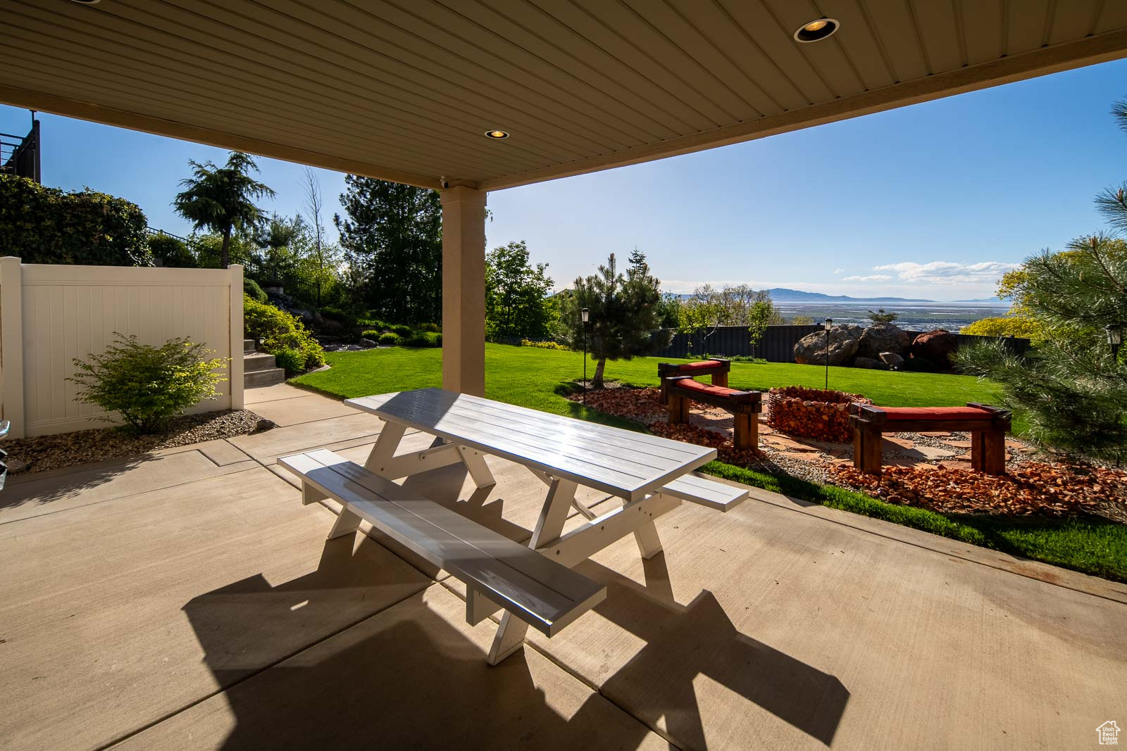 39 SCENIC HILLS CIR