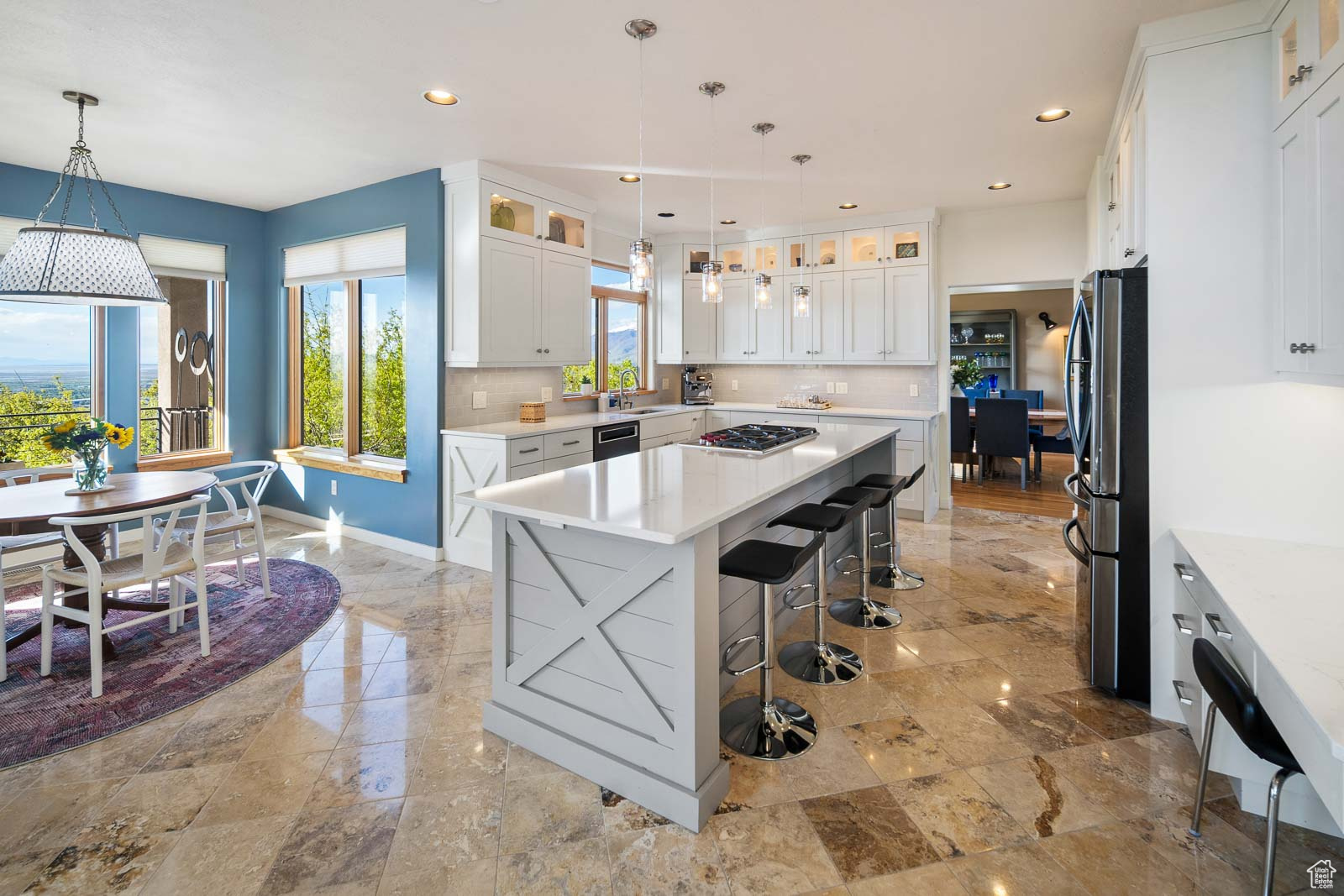 39 SCENIC HILLS CIR