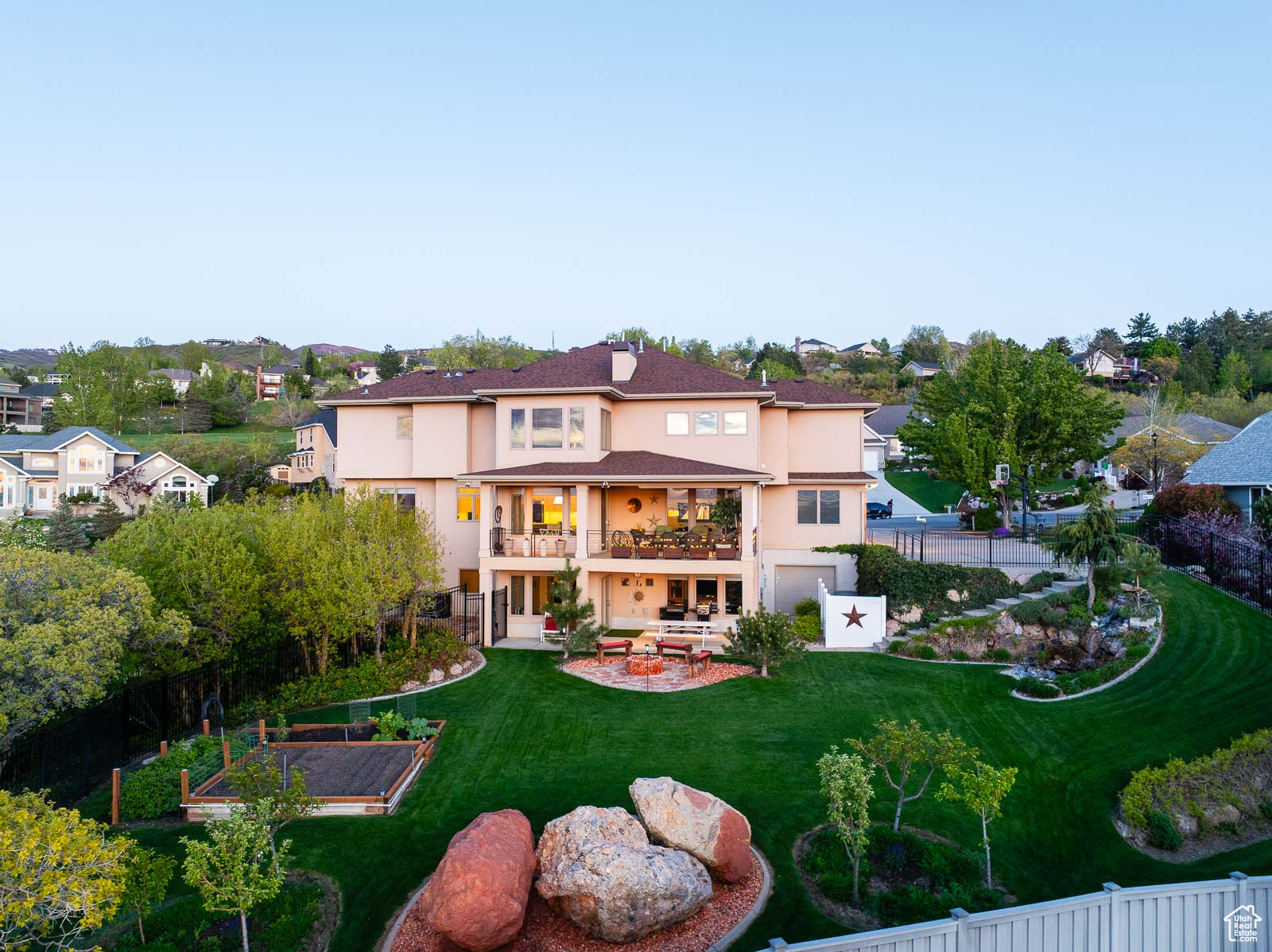 39 SCENIC HILLS CIR