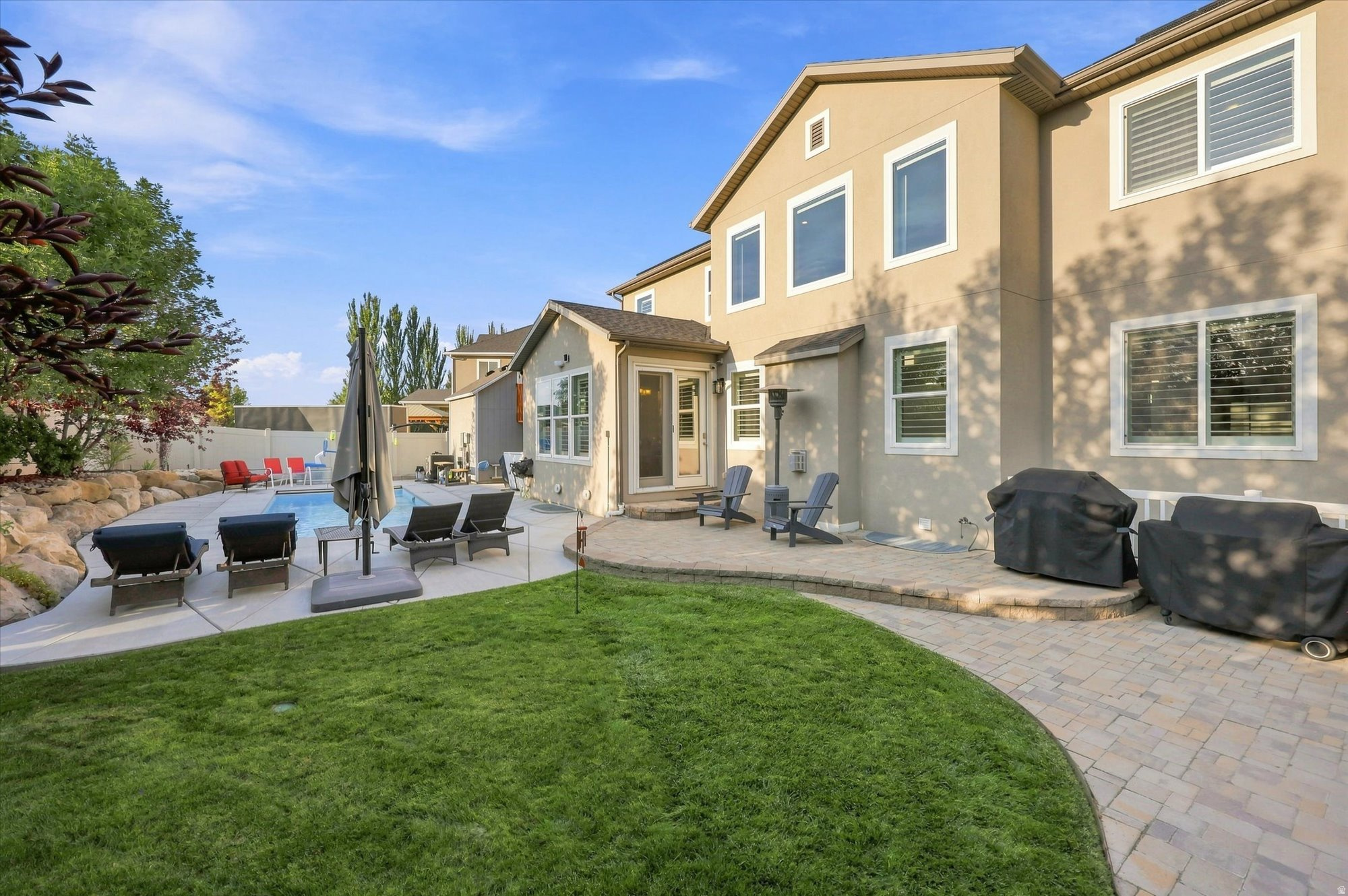 12026 S AMOUR CIR