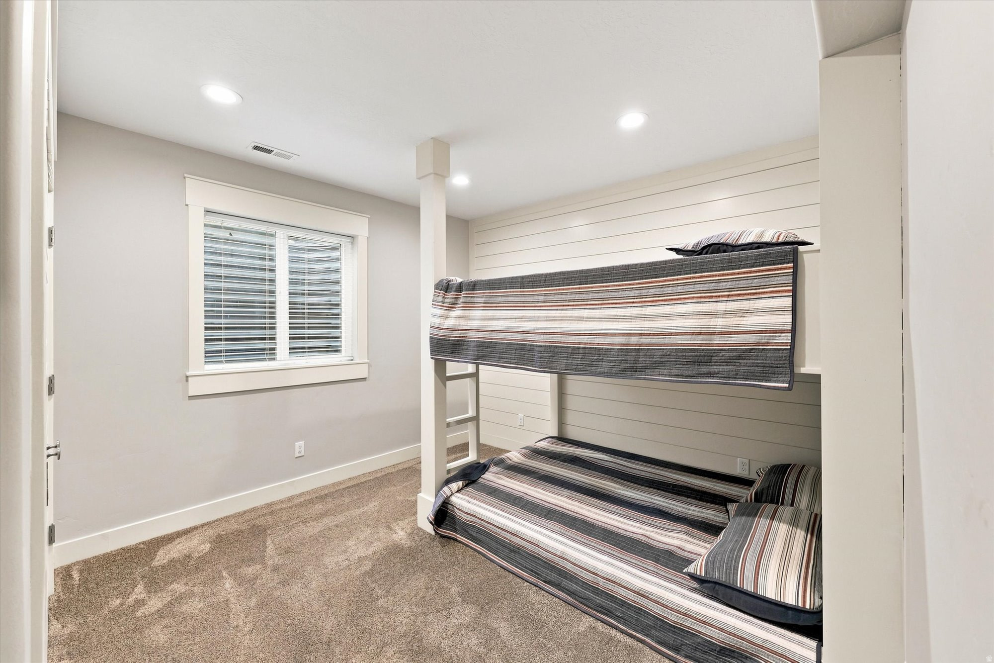 12026 S AMOUR CIR