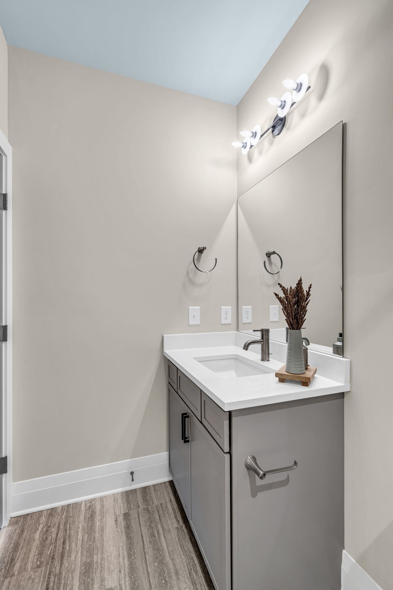 1207 Valerie Lane Unit: 55