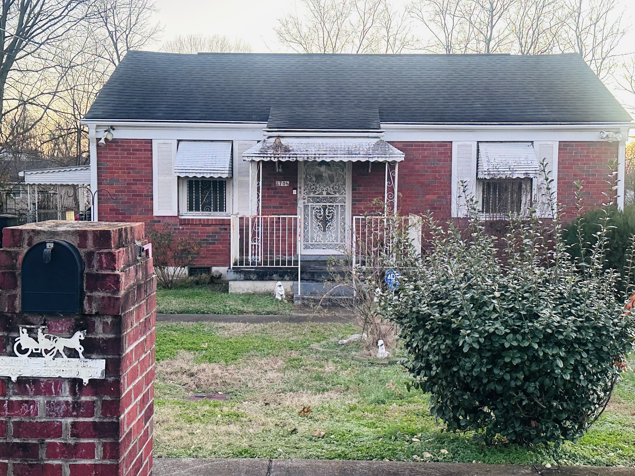 2705 Deerfield Dr