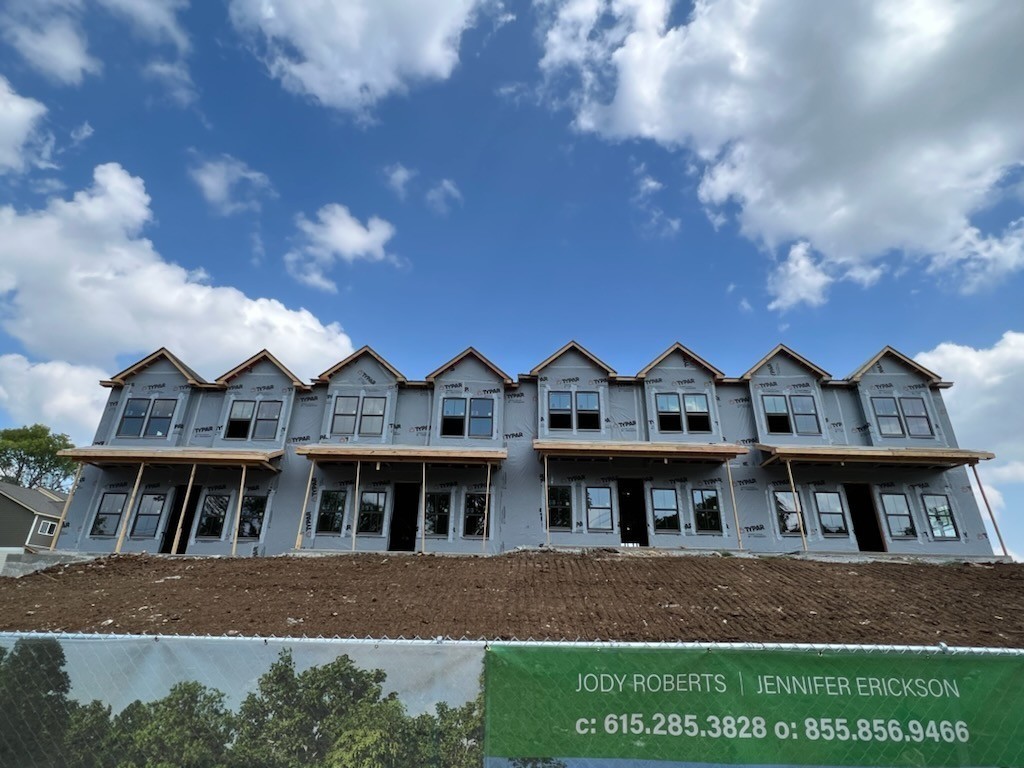 1201 Valerie Lane Unit: 52