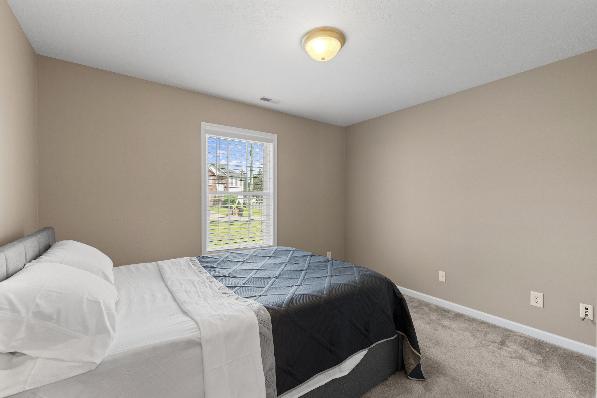 603 Rock Glen Trce
