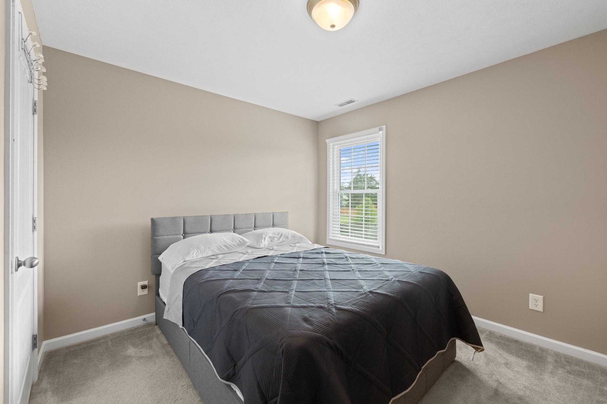 603 Rock Glen Trce