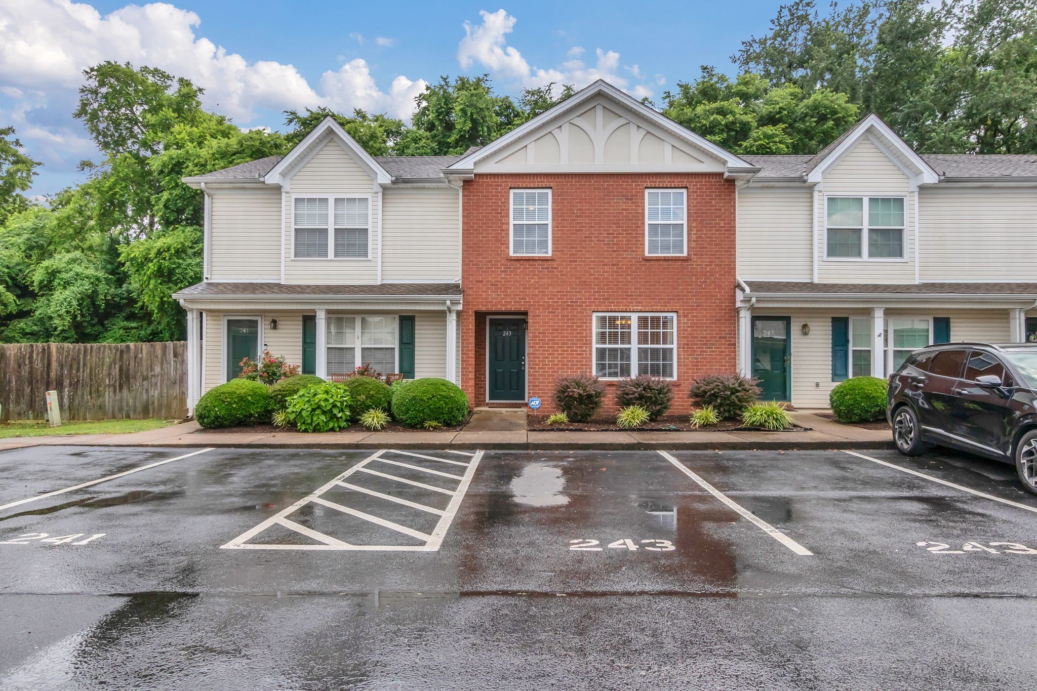243 Shoshone Pl