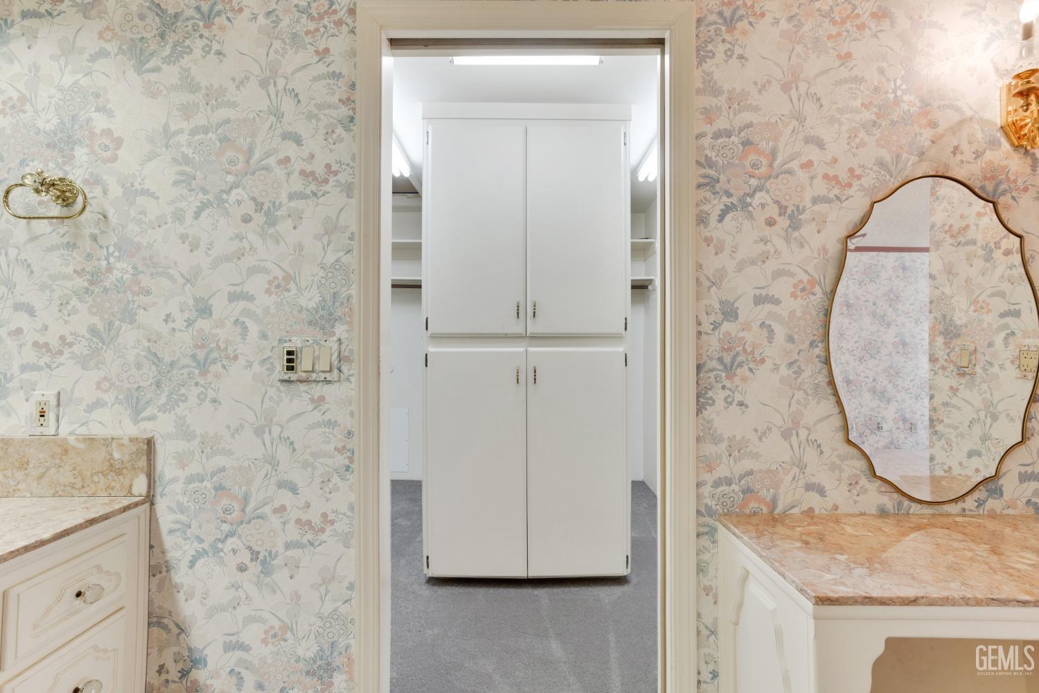 2323 Easthills Drive Unit: 39