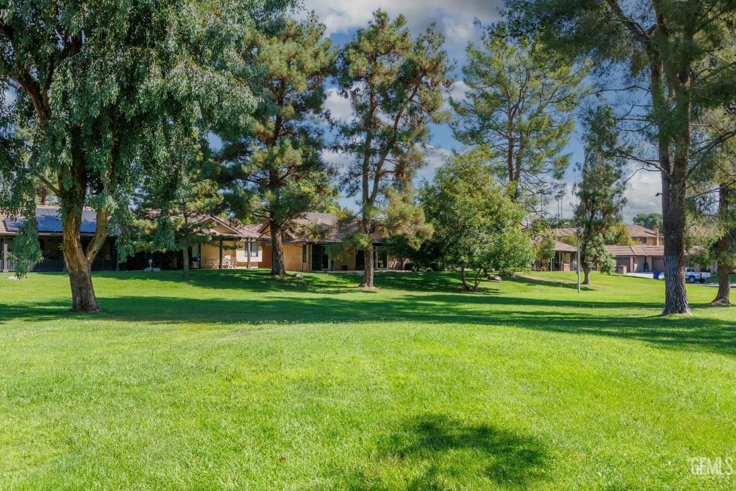 2323 Easthills Drive Unit: 39