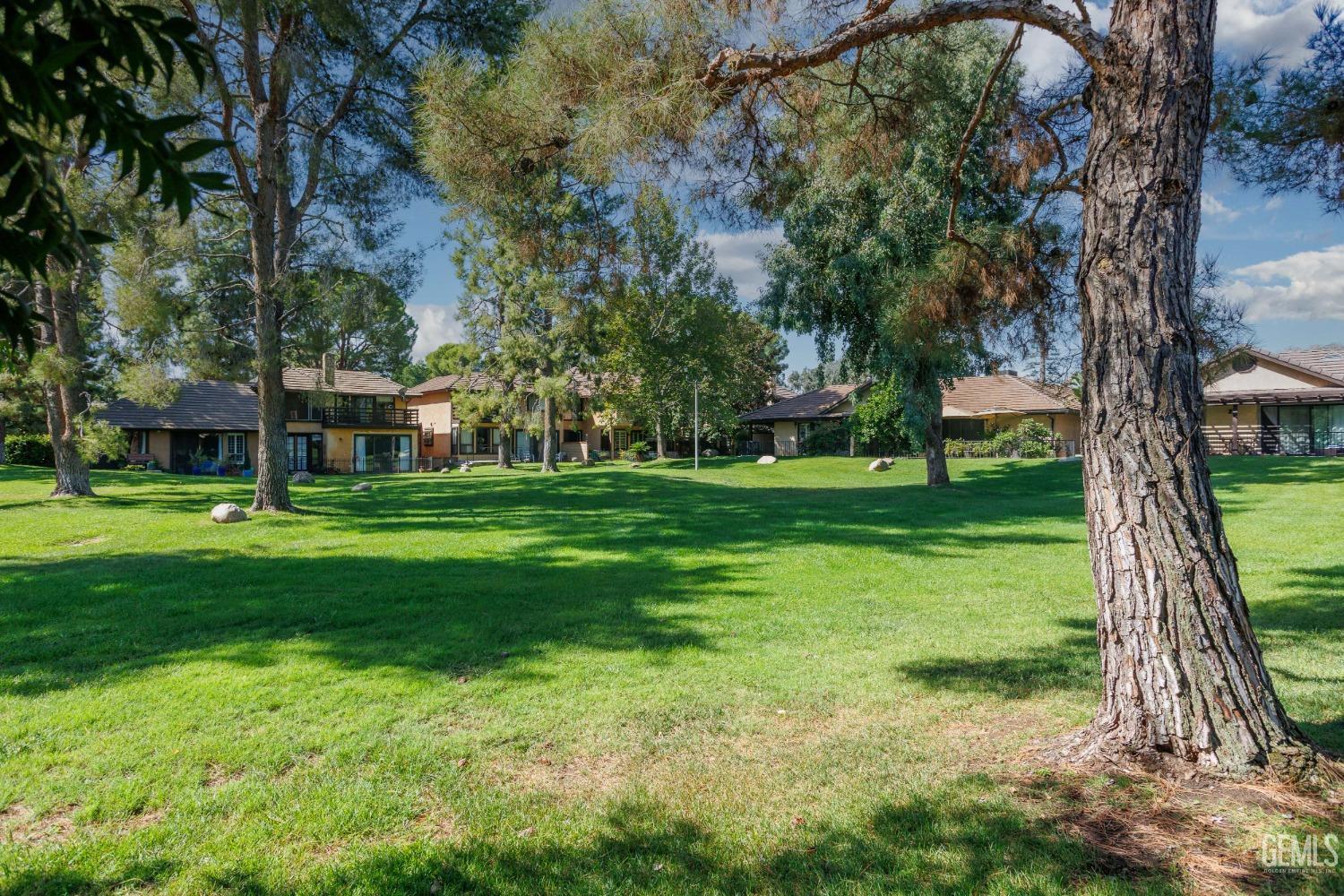 2323 Easthills Drive Unit: 39