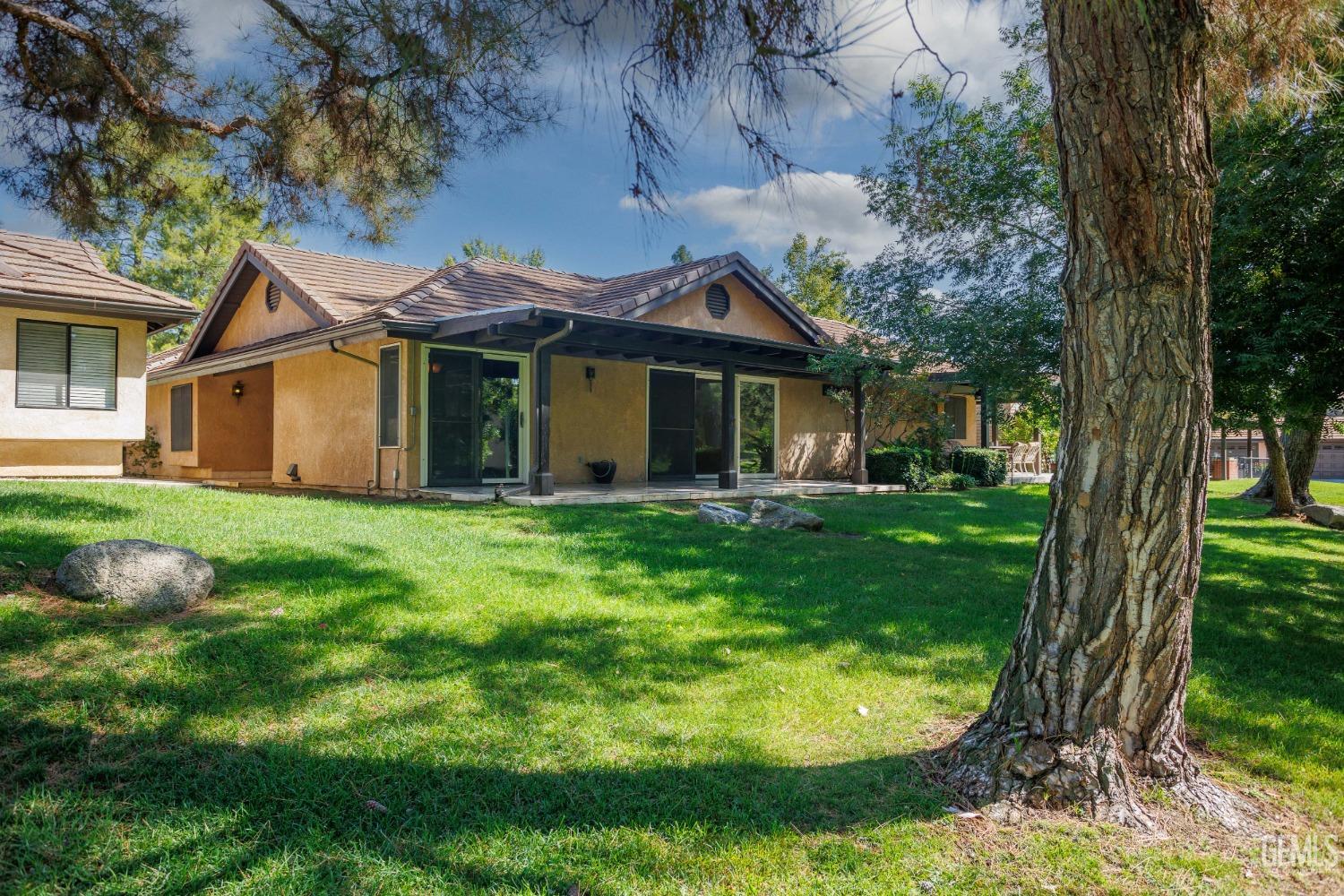 2323 Easthills Drive Unit: 39