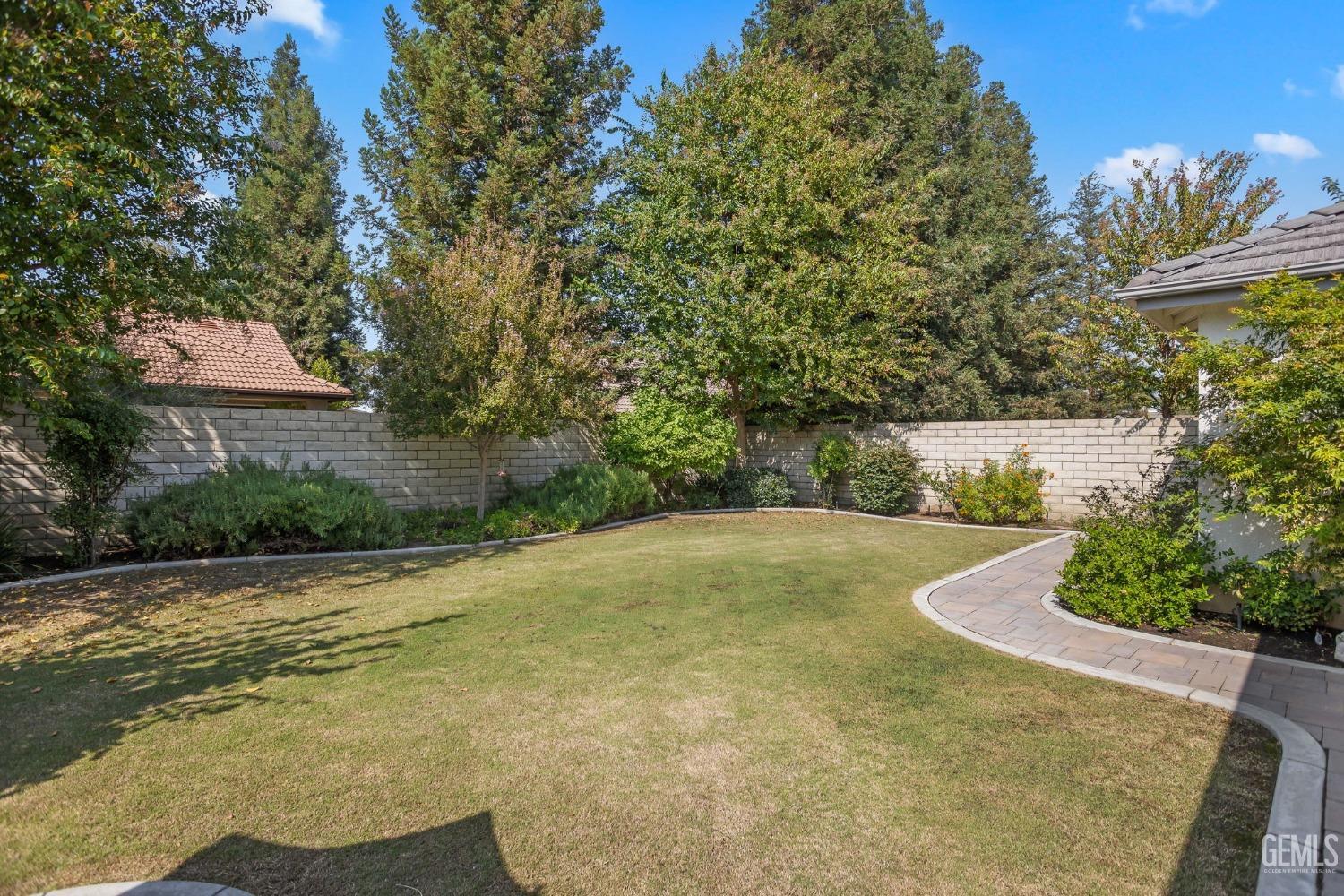 10000 Timeless Rose Court