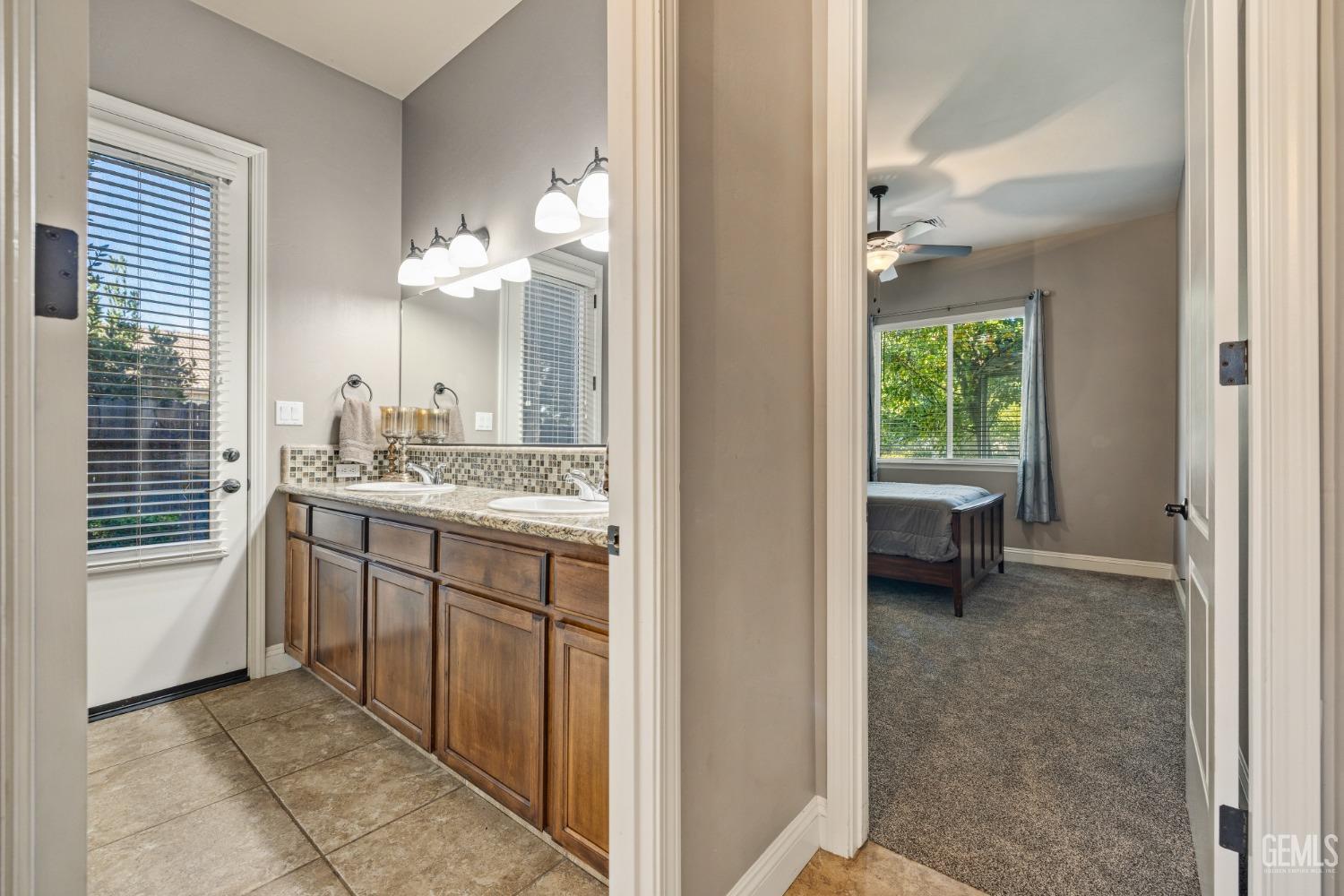 10206 Silverthorne Drive