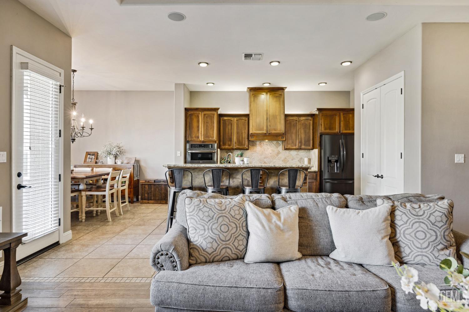 10206 Silverthorne Drive