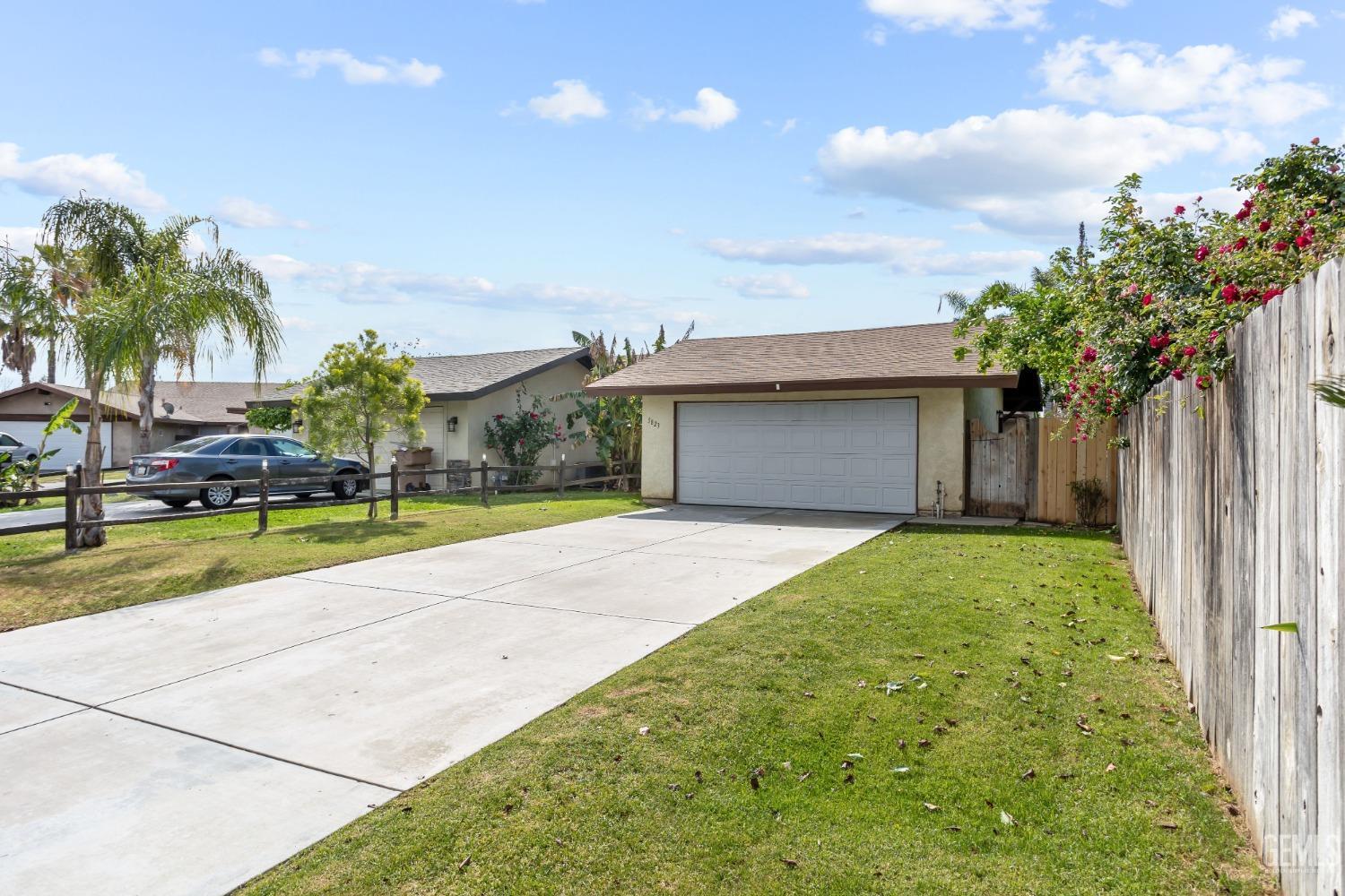 5823 Caoba Court