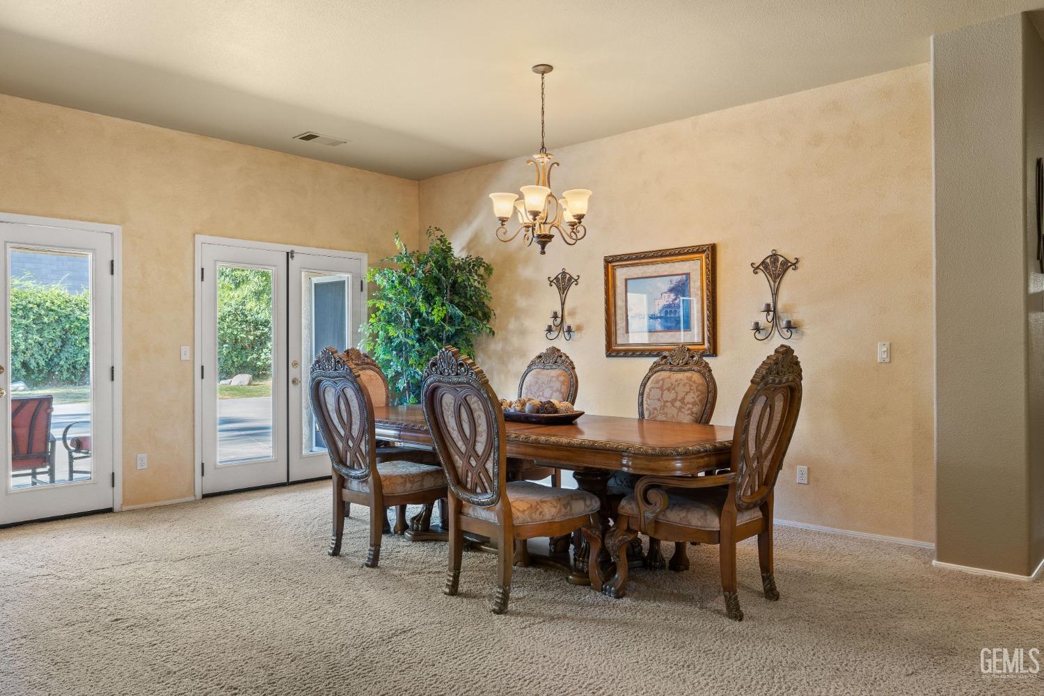 9804 Balvanera Avenue