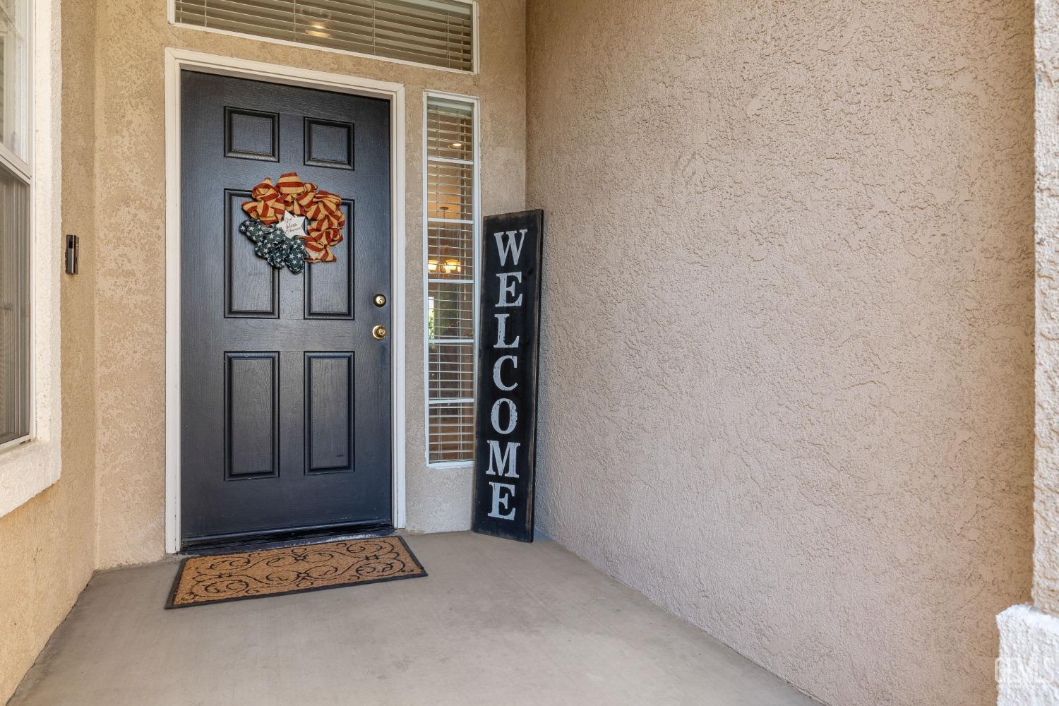 9804 Balvanera Avenue