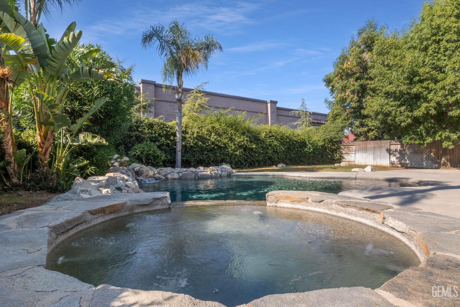 9804 Balvanera Avenue