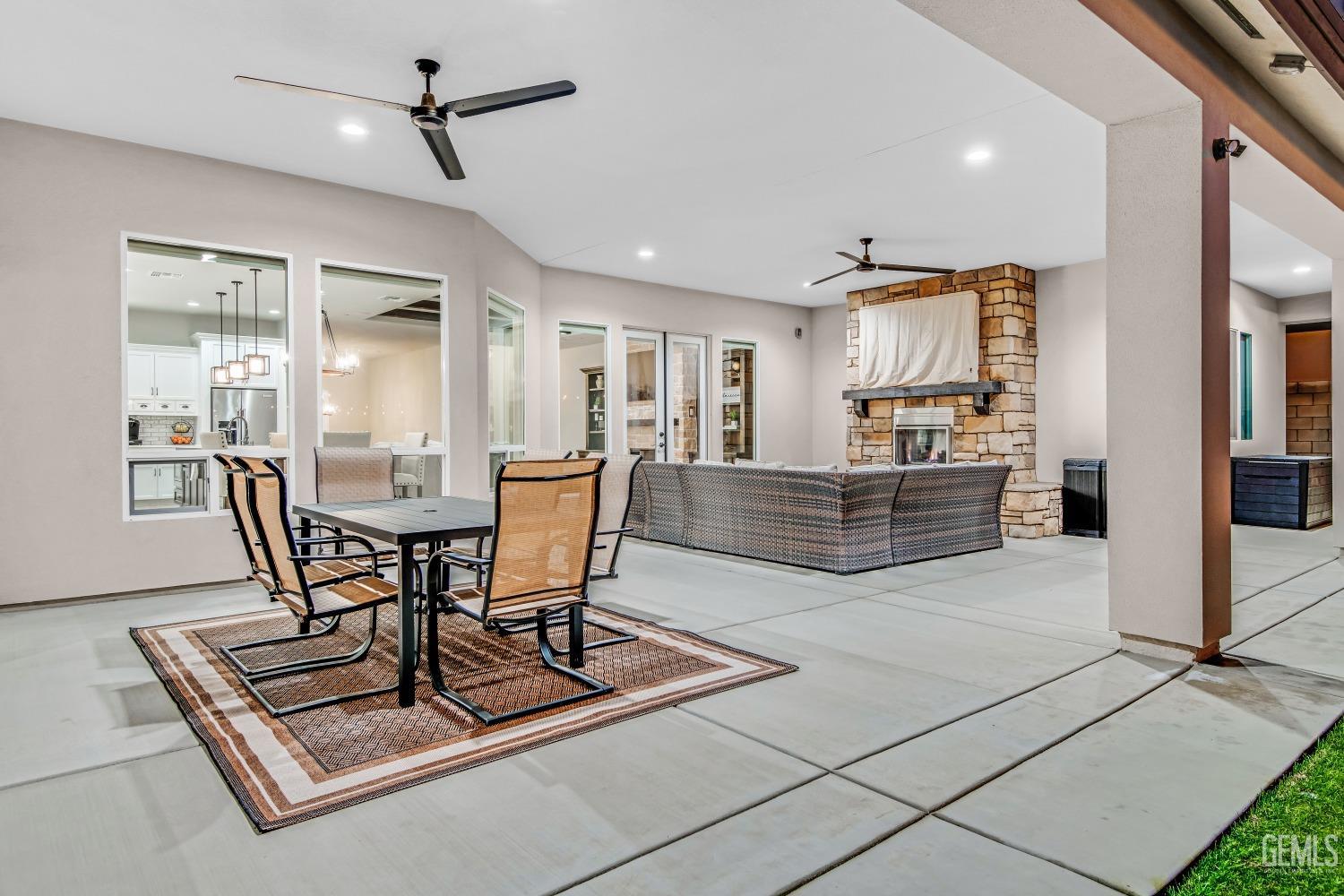 3507 Winthrop Way