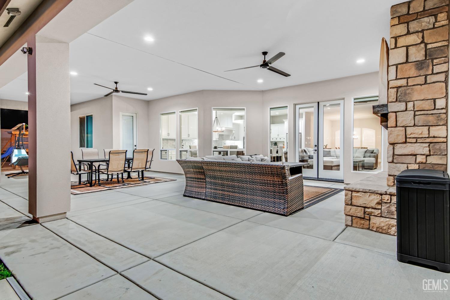 3507 Winthrop Way
