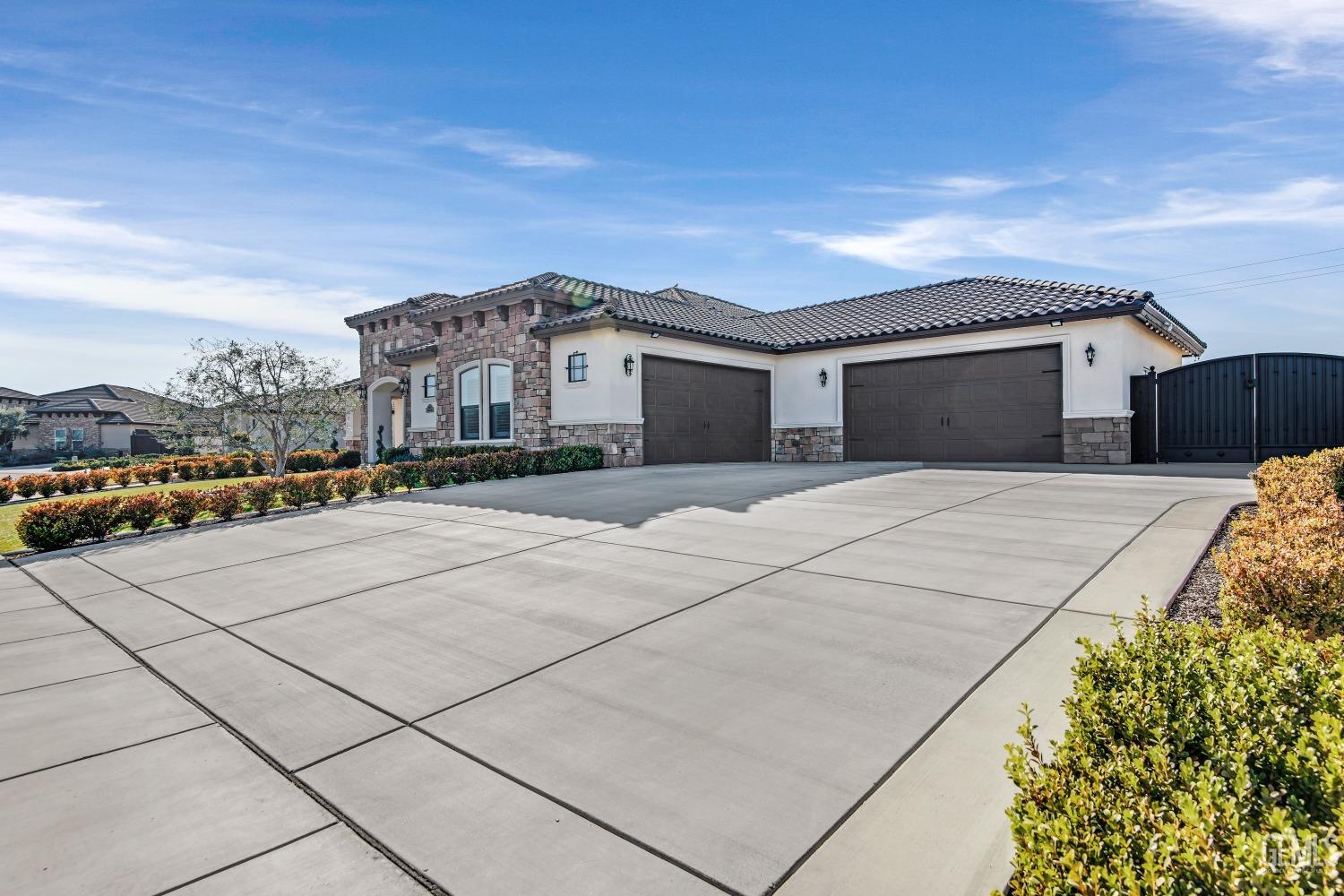 3507 Winthrop Way