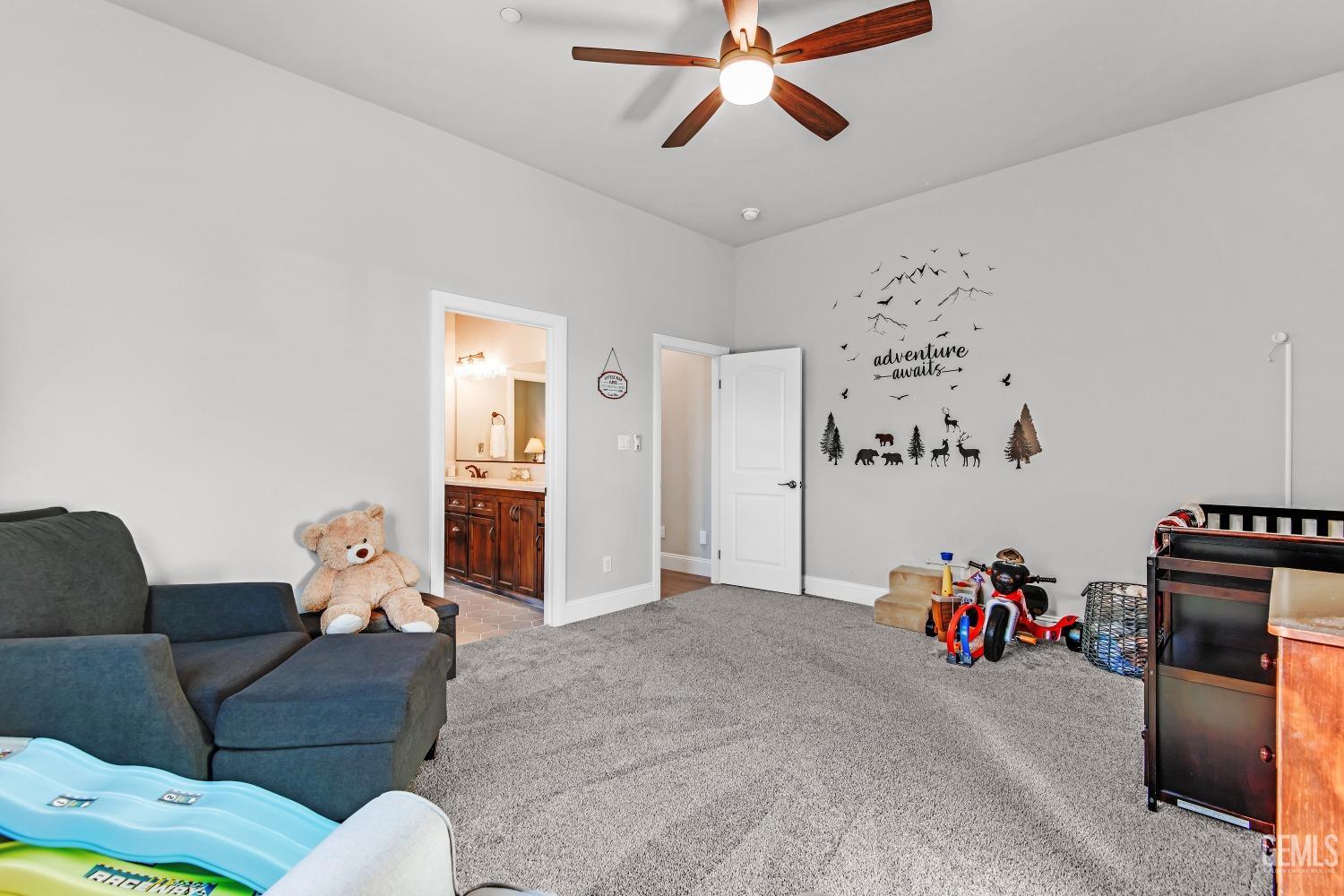 3507 Winthrop Way