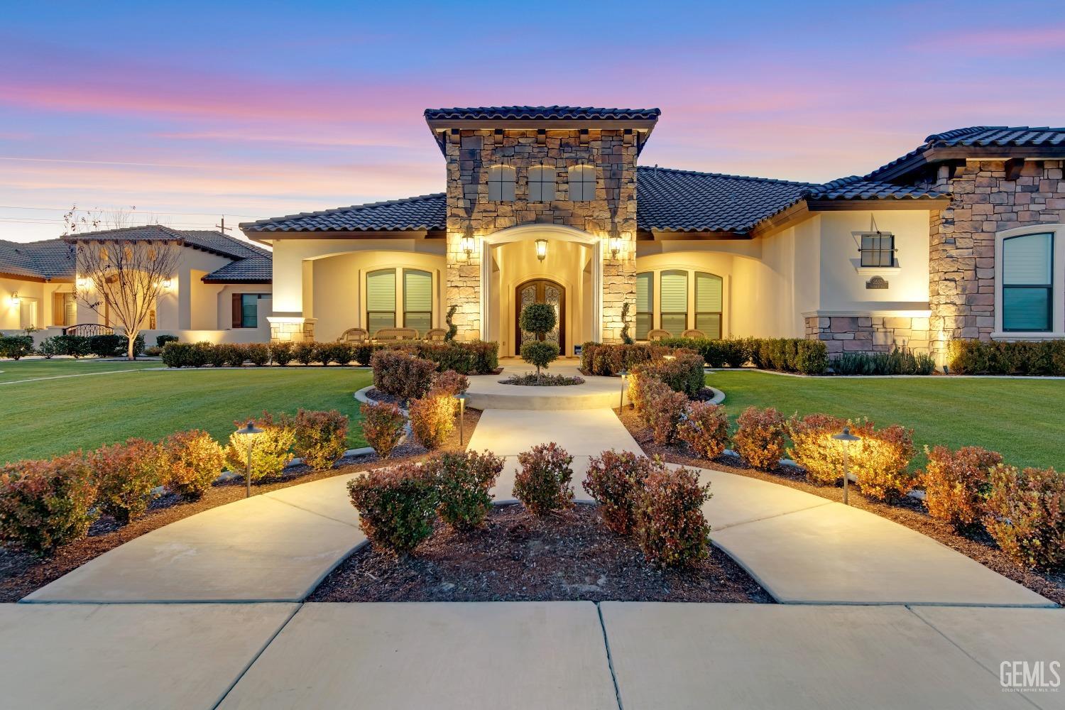3507 Winthrop Way