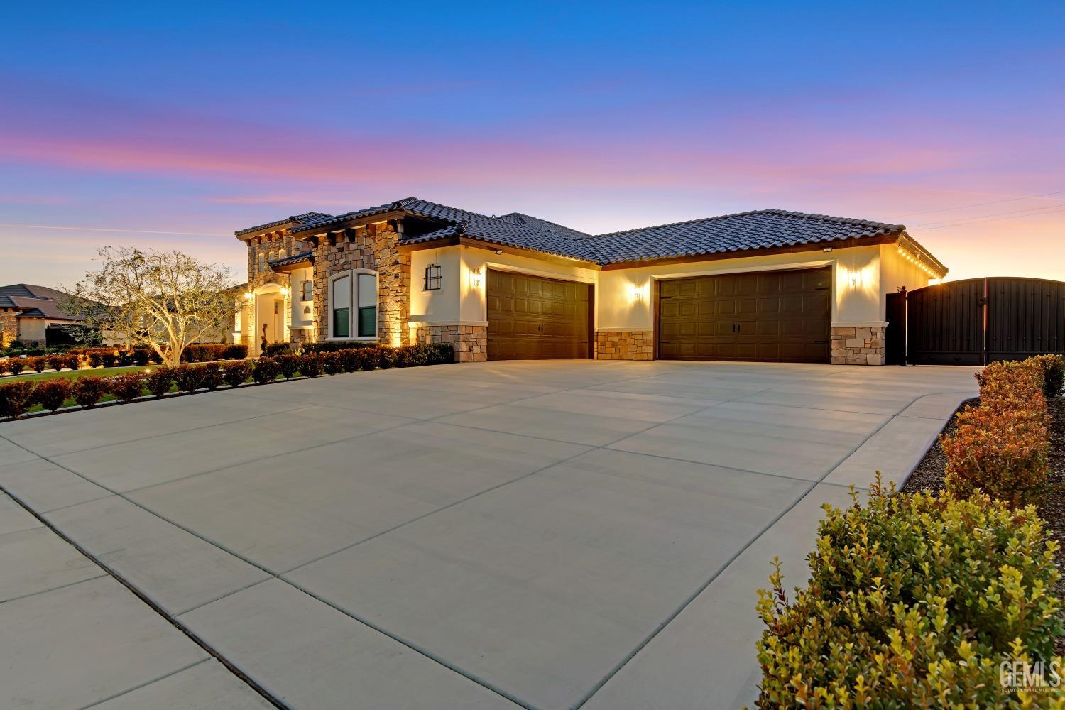 3507 Winthrop Way