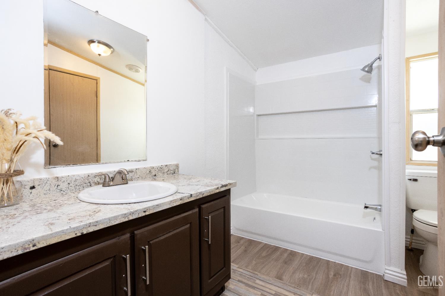 4401 Hughes Lane Unit: 18