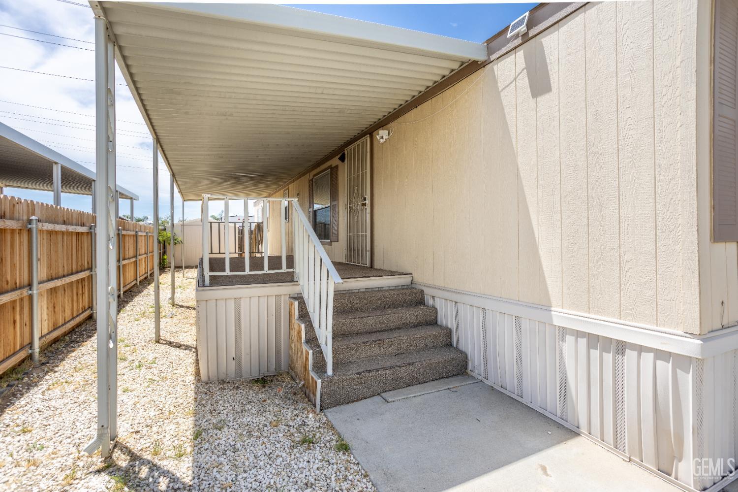 4401 Hughes Lane Unit: 18