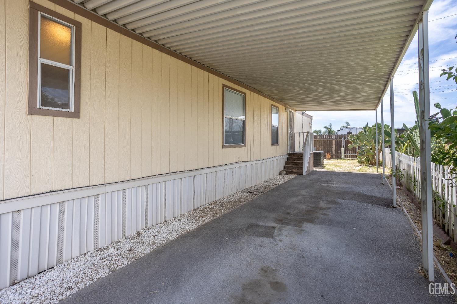 4401 Hughes Lane Unit: 18