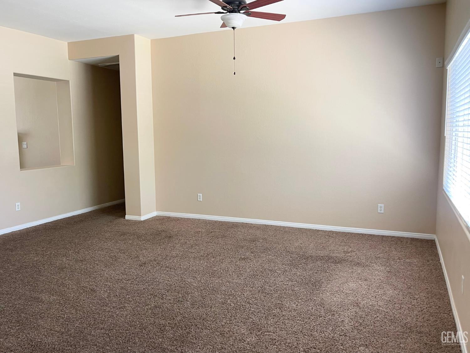 11016 Snowcreek Falls Avenue