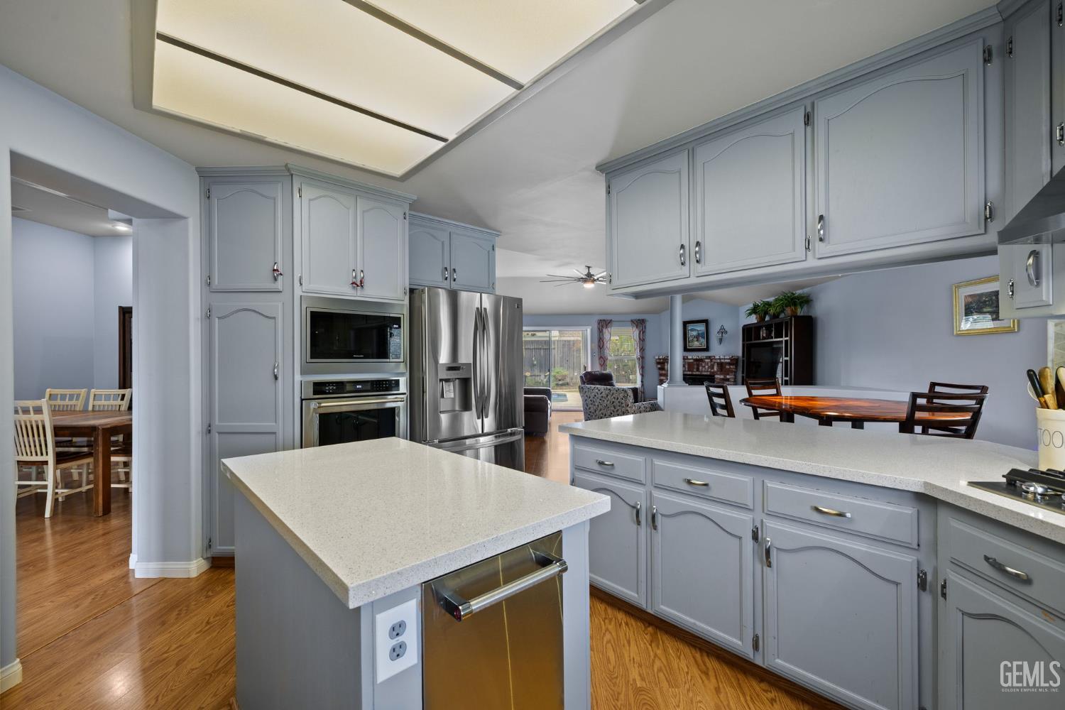 10417 Dorchester Street