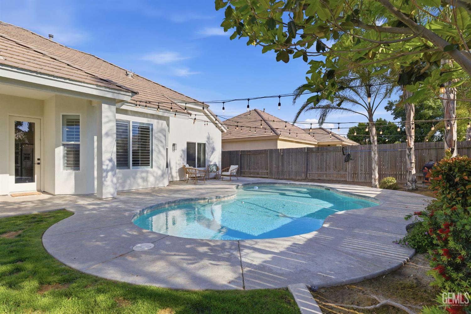 6113 Dartmoor Wood Avenue