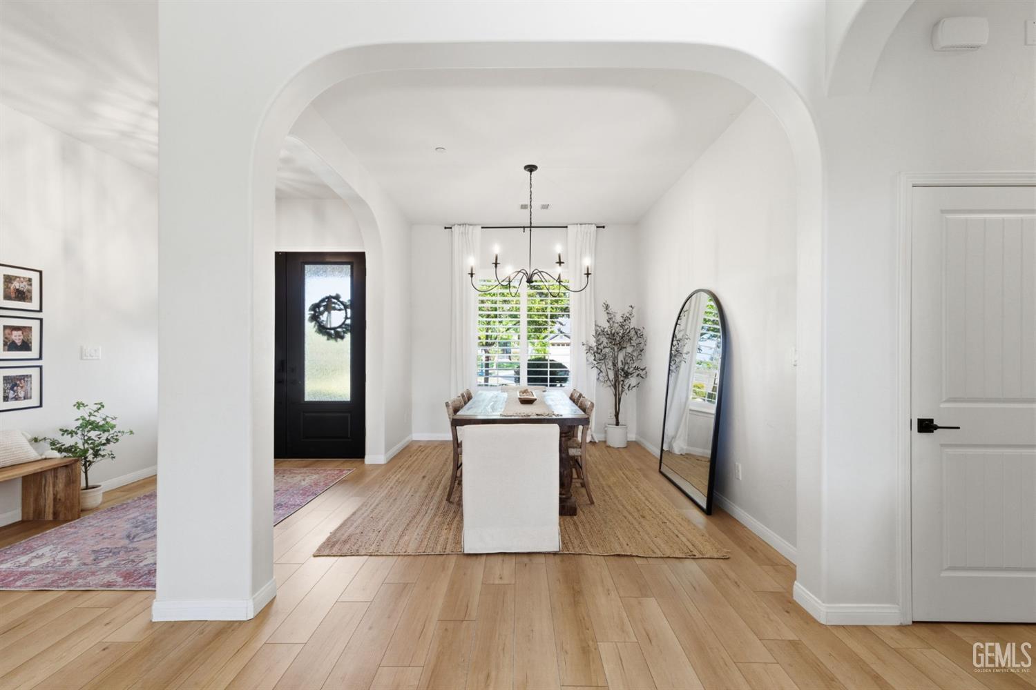 6113 Dartmoor Wood Avenue