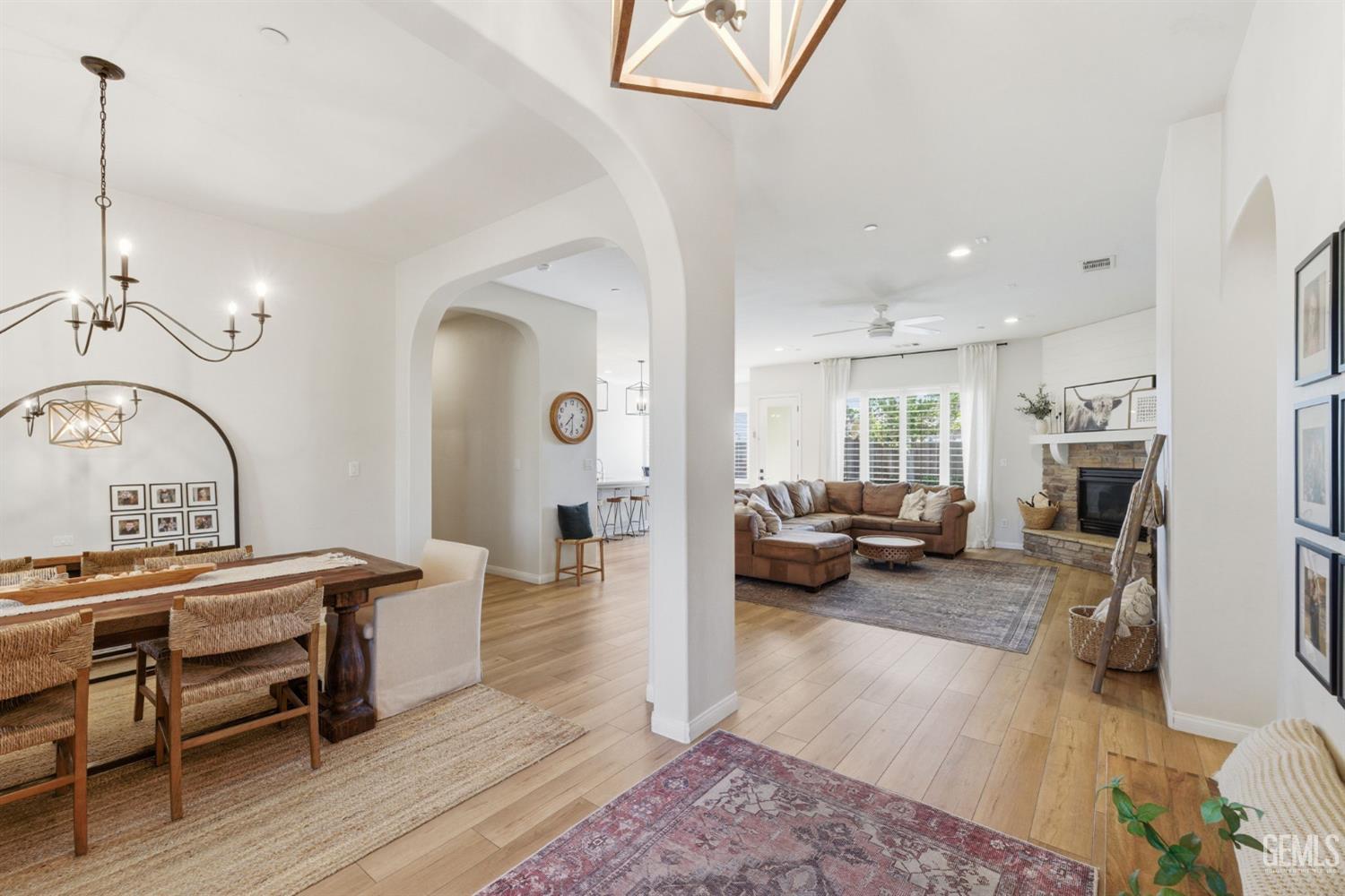 6113 Dartmoor Wood Avenue