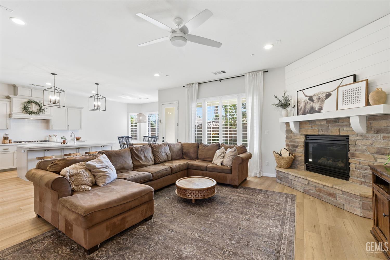 6113 Dartmoor Wood Avenue