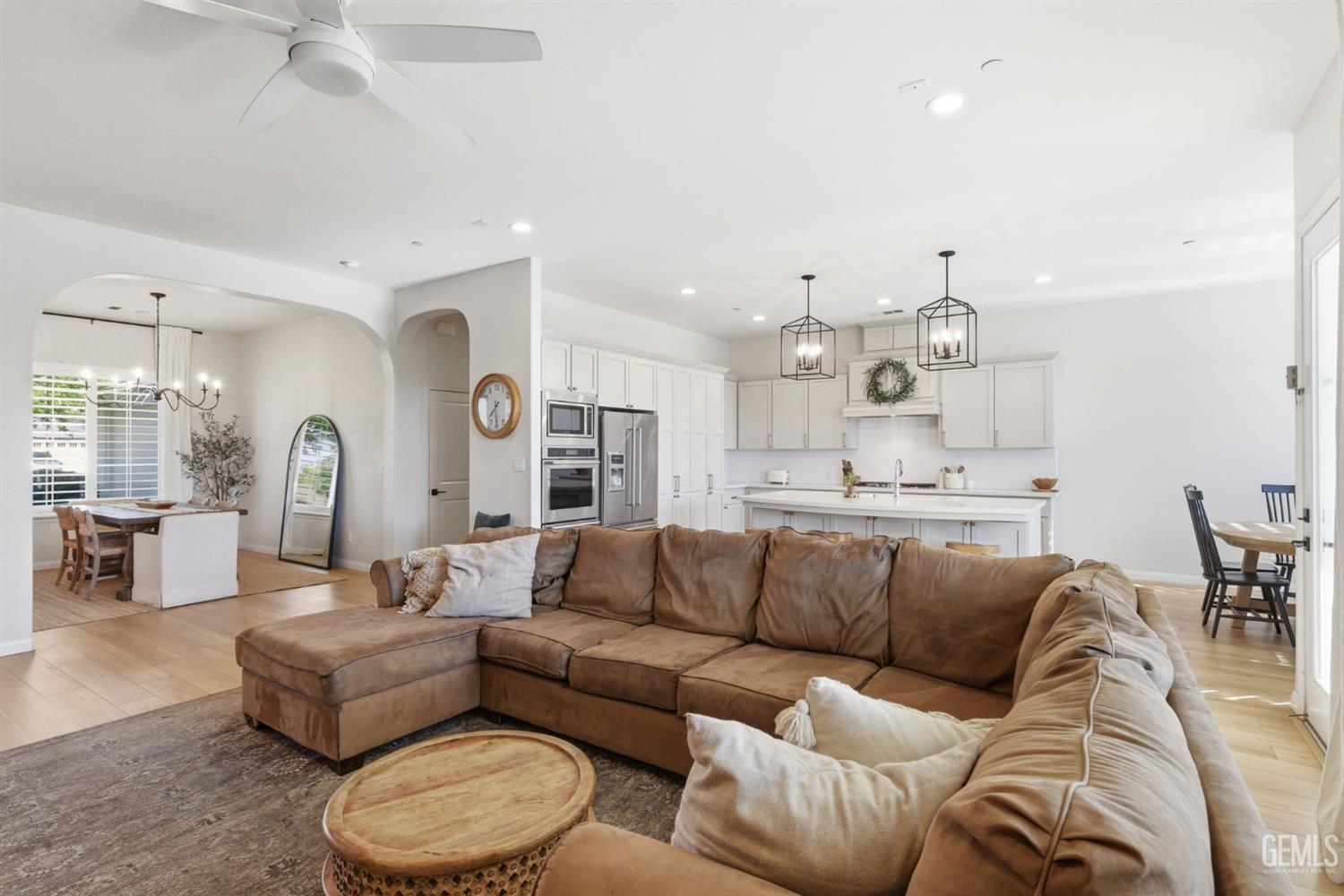 6113 Dartmoor Wood Avenue