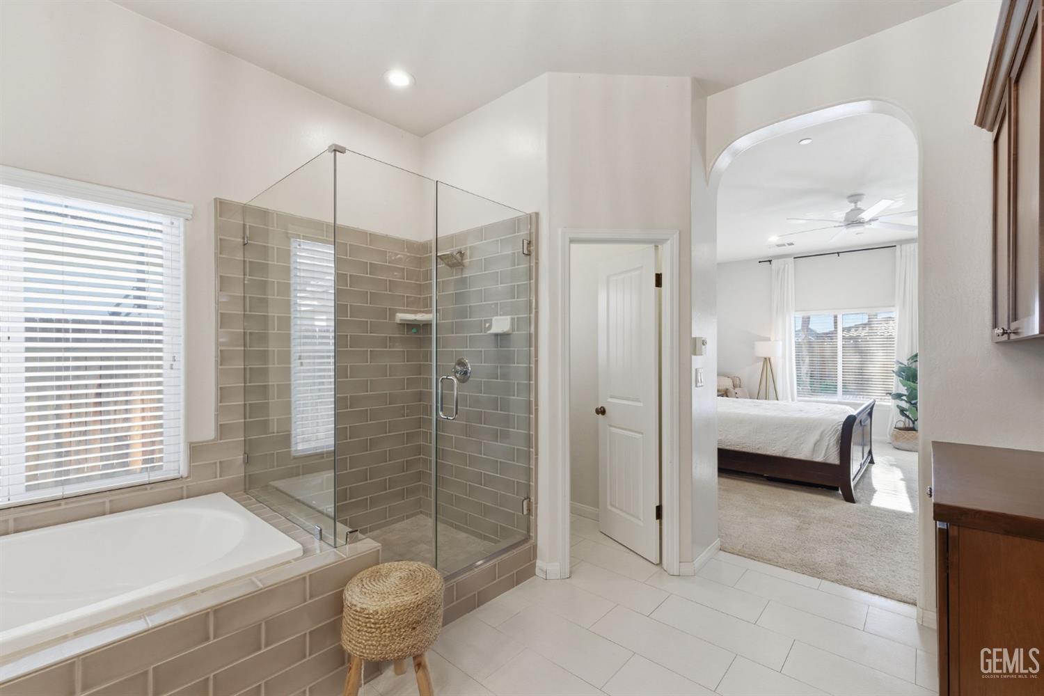 6113 Dartmoor Wood Avenue