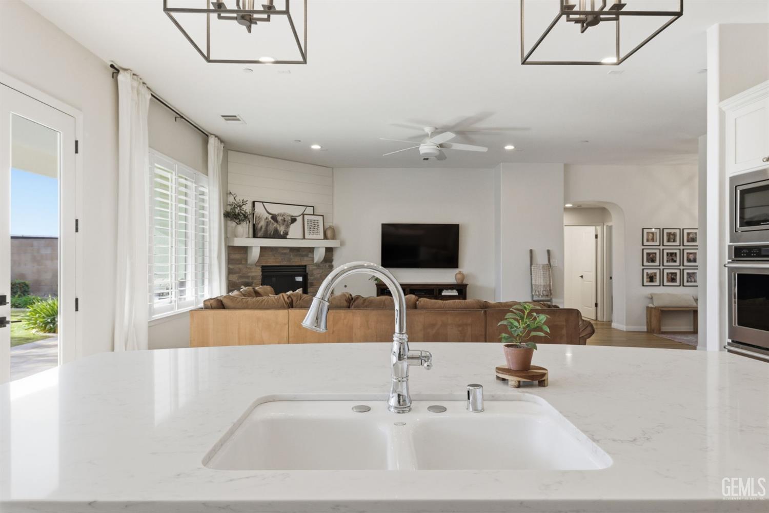 6113 Dartmoor Wood Avenue